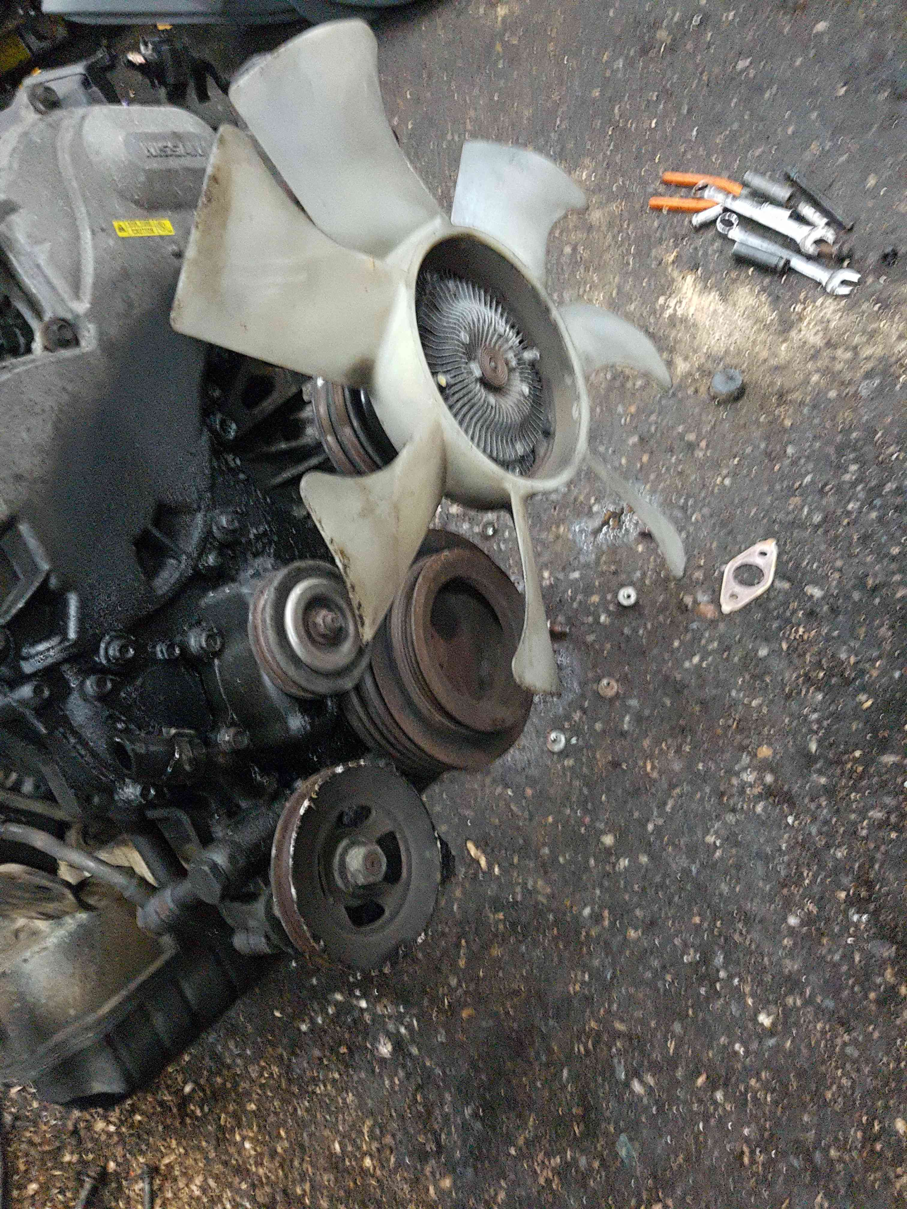 Thumb 3 Nissan Navara 2.5L D22 2002-2005 2.5L Bare Diesel Engine Yd25ddti