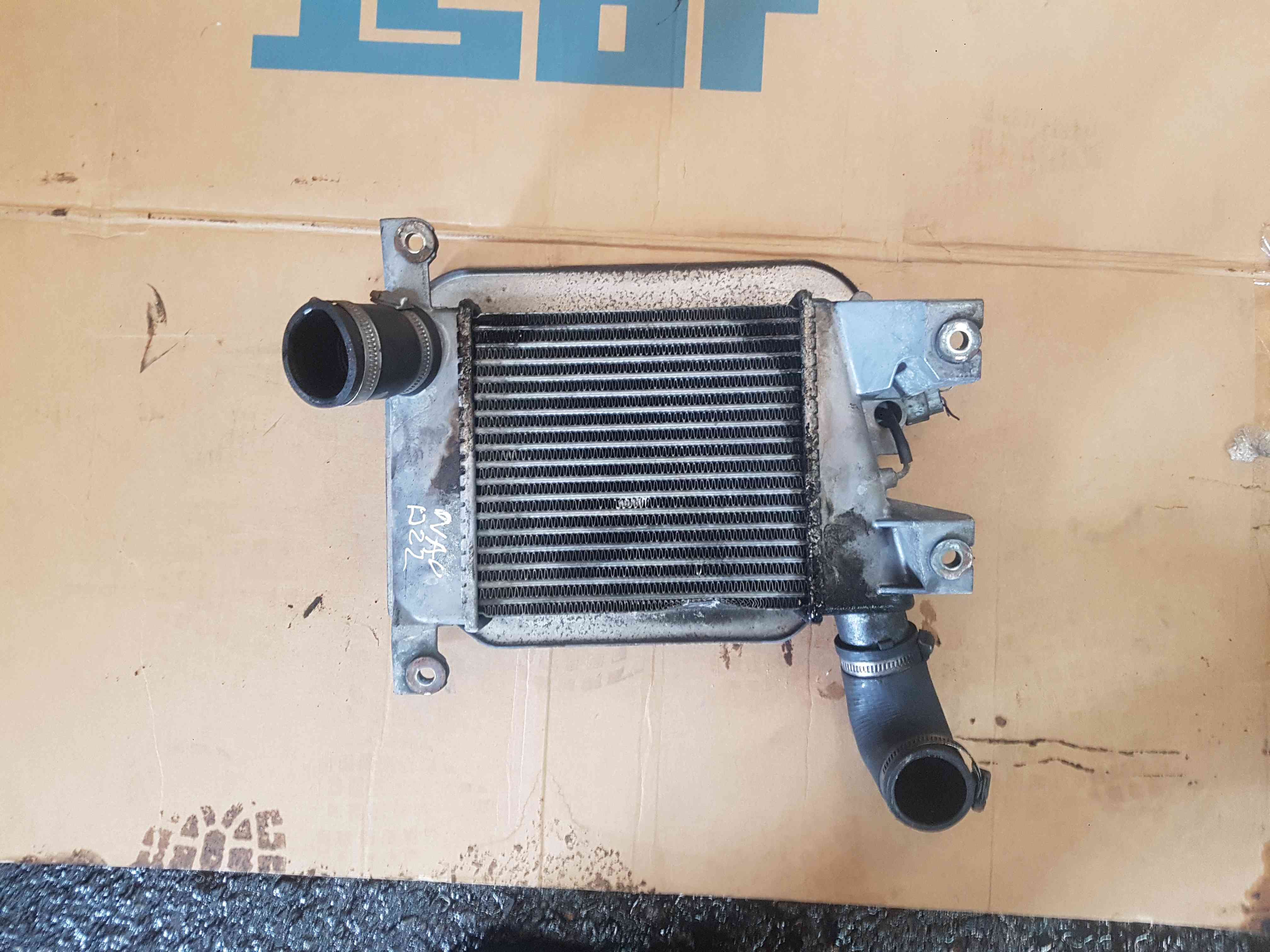 Thumb 5 Nissan Navara 2.5L D22 2002-2005 TOP Mounted Intercooler