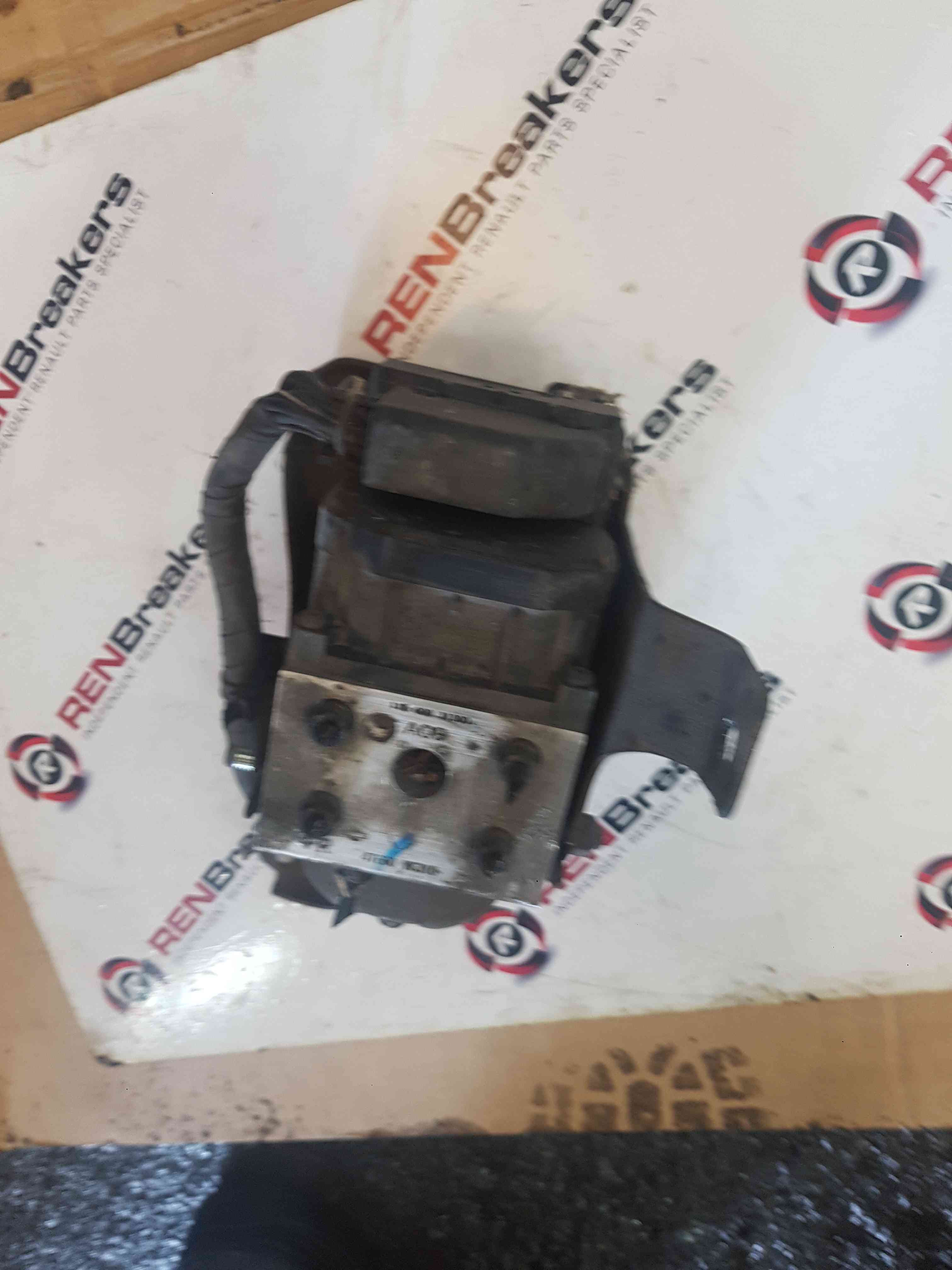 Thumb 5 Nissan Navara D22 2002-2005  ABS Pump 47660Vk310