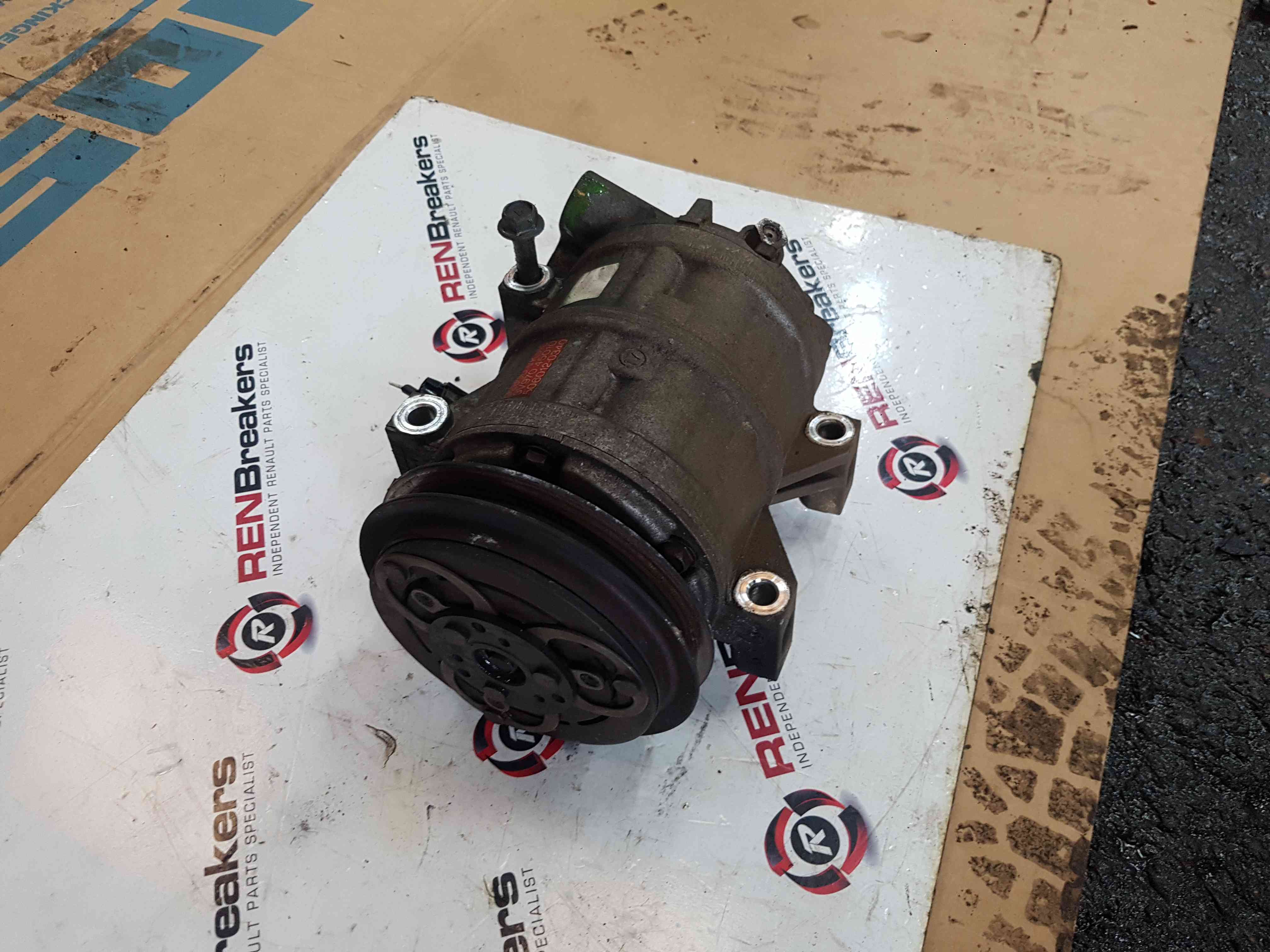 Thumb 2 Nissan Navara D22 2002-2005 AIR Conditioning Compressor 3V97045010