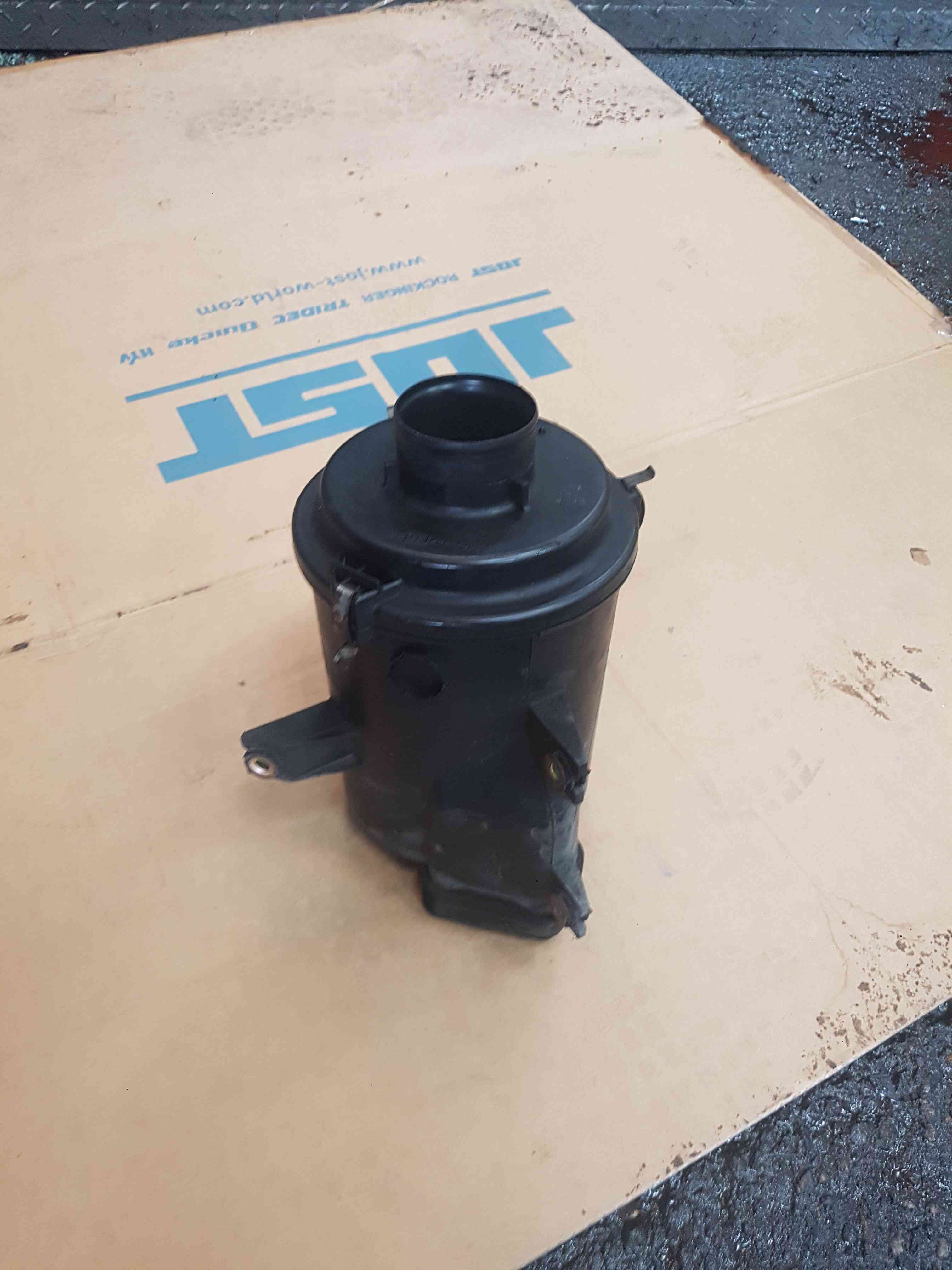Thumb 4 Nissan Navara D22 2002-2005 AIR Filter BOX