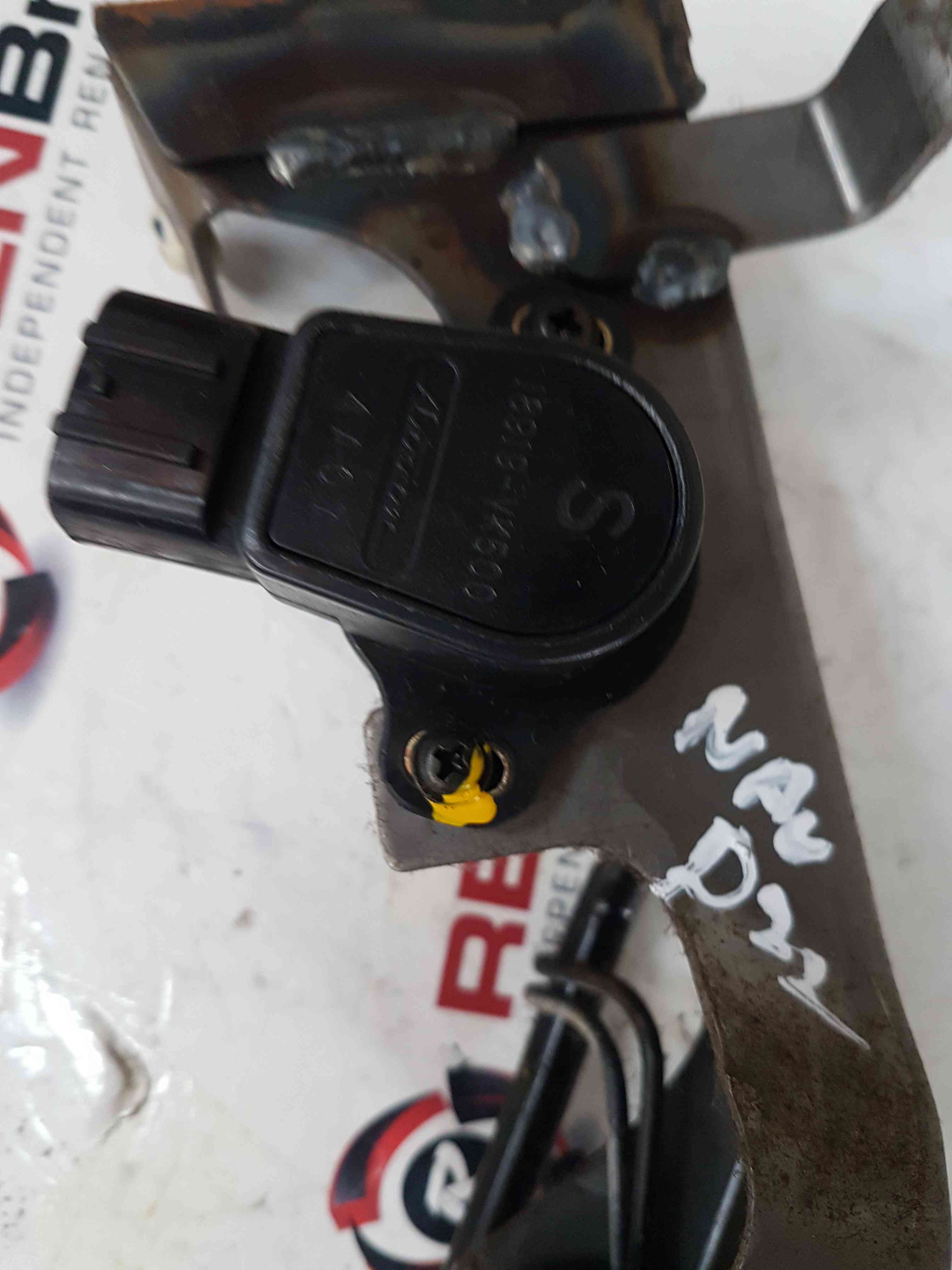 Thumb 5 Nissan Navara D22 2002-2005 Accelerator Pedal Throttle