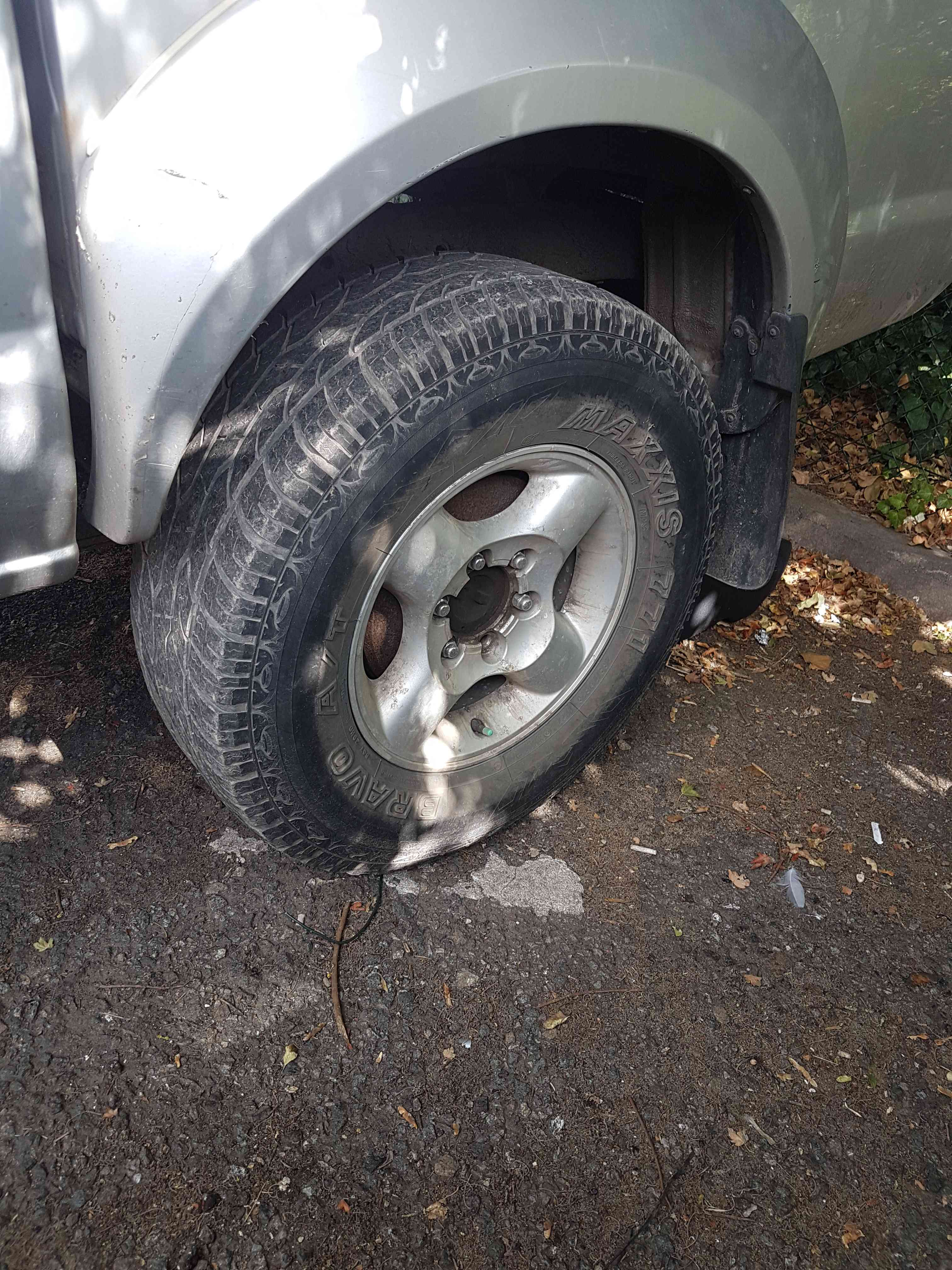 Thumb 2 Nissan Navara D22 2002-2005 Alloy Wheel SET +  Bravo Maxxis 771 TYRES 265 70 16 