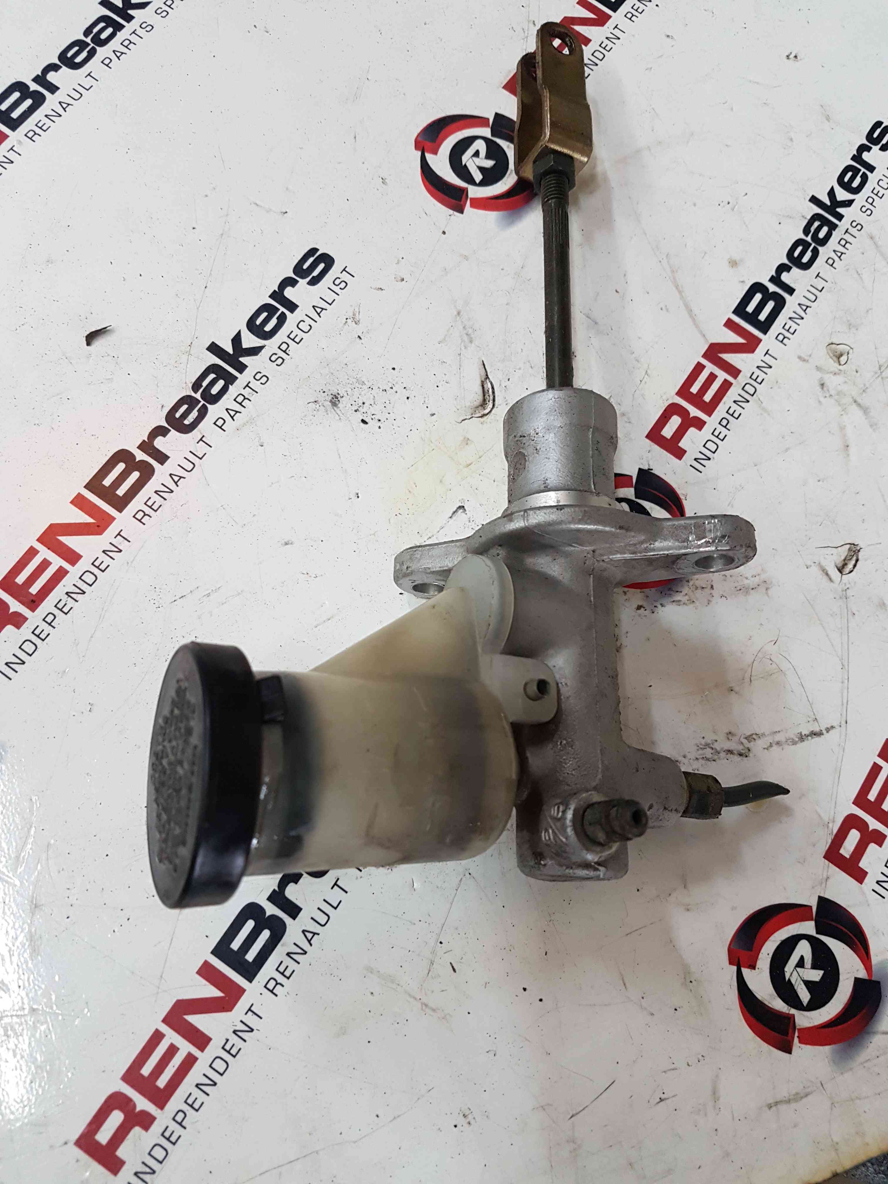 Thumb 2 Nissan Navara D22 2002-2005 Brake Master Cylinder