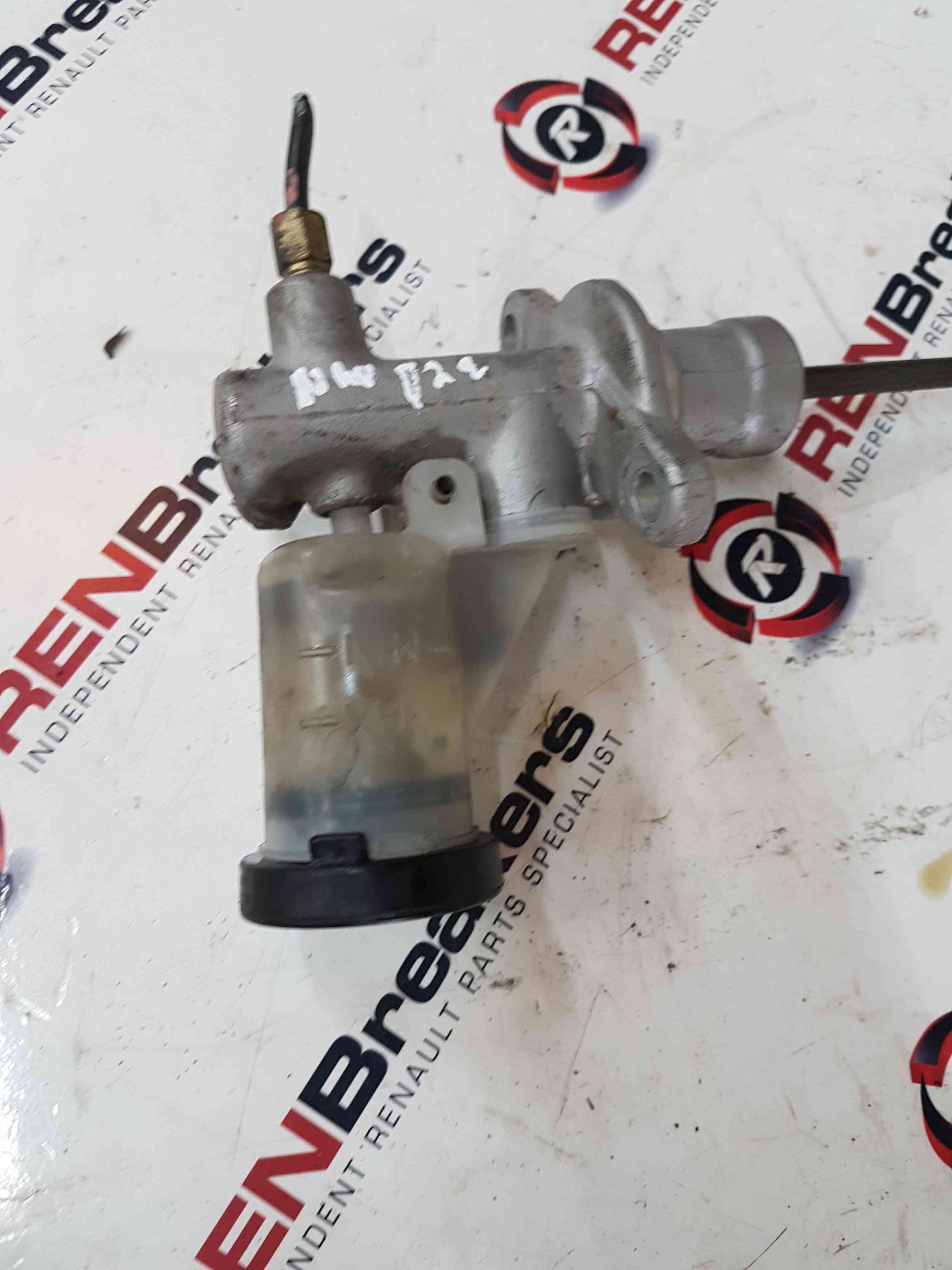 Thumb 4 Nissan Navara D22 2002-2005 Brake Master Cylinder