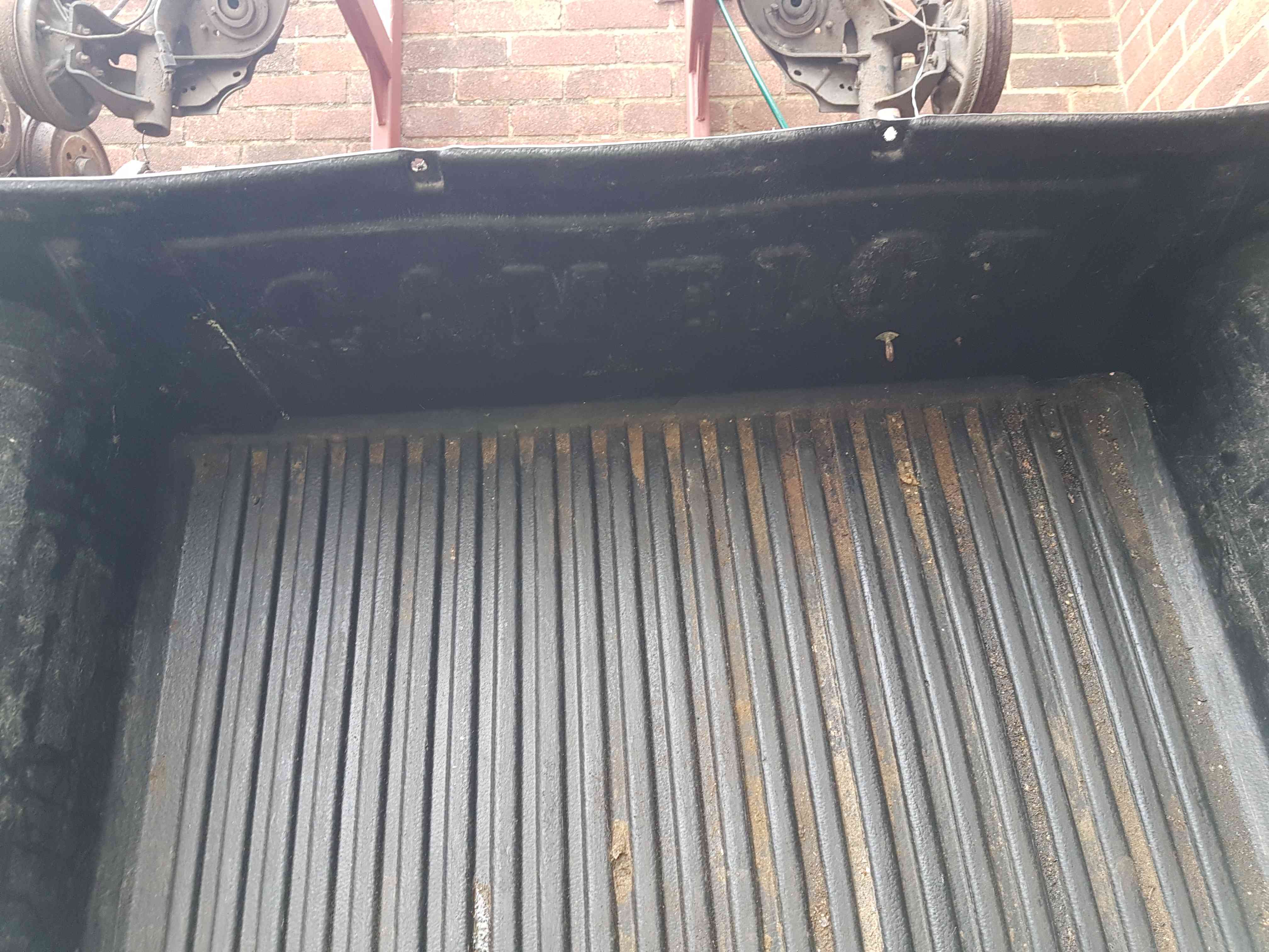 Thumb 4 Nissan Navara D22 2002-2005 Camelot Moulded Plastic Load BED Liner