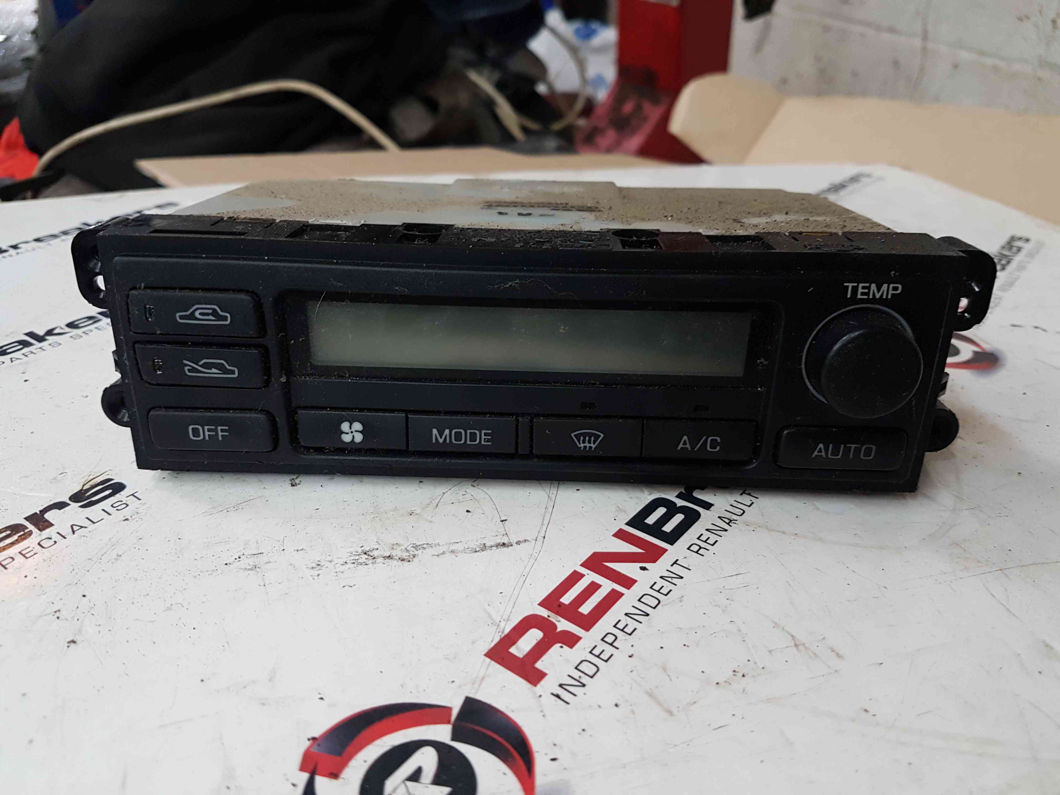 Thumb 2 Nissan Navara D22 2002-2005 Climate Heater Controls 27500VK210