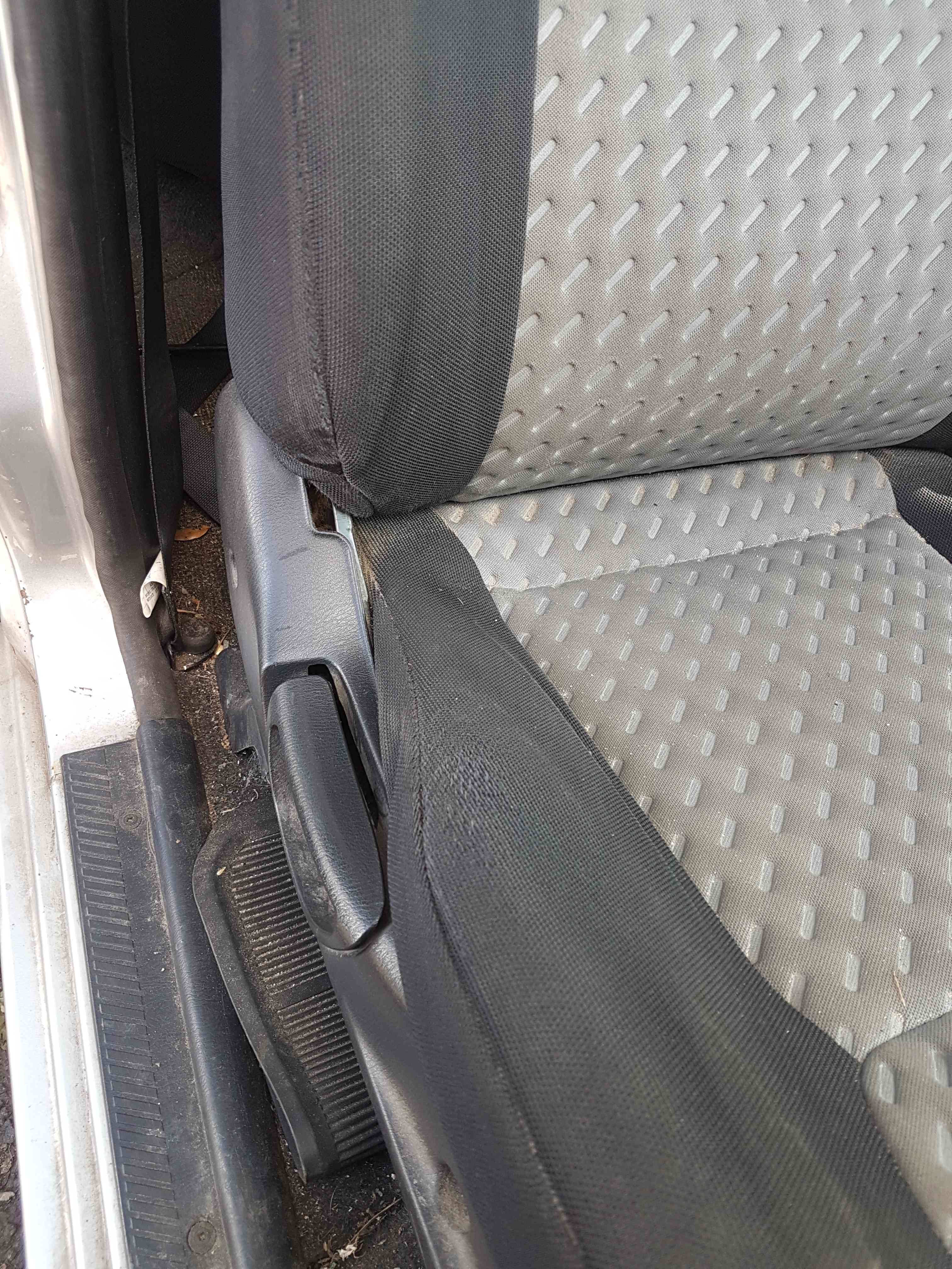 Thumb 5 Nissan Navara D22 2002-2005 Double CAB Seats Front Rear Seats Driver Passenger