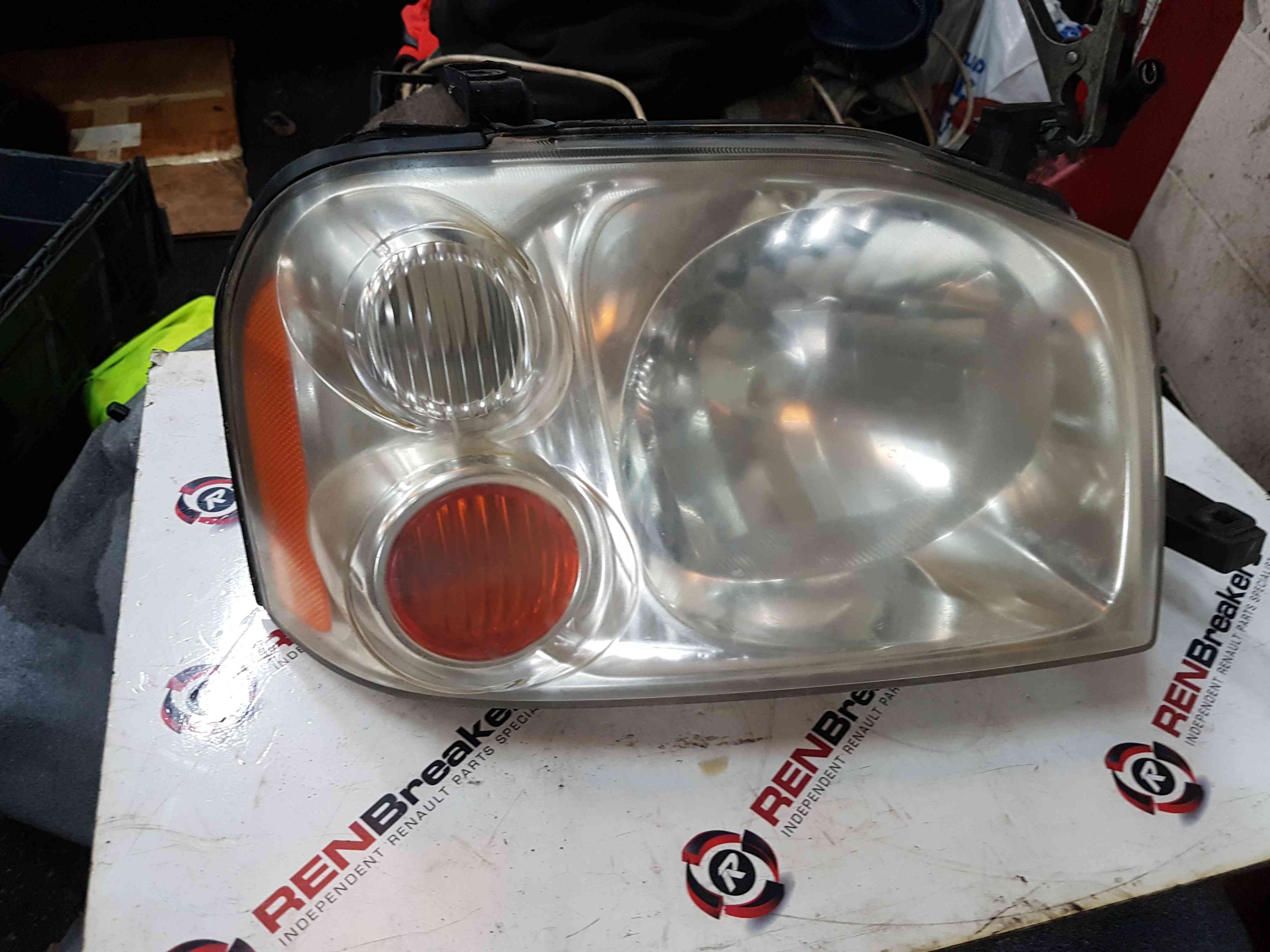 Thumb 4 Nissan Navara D22 2002-2005 Drivers OSF Front Headlight