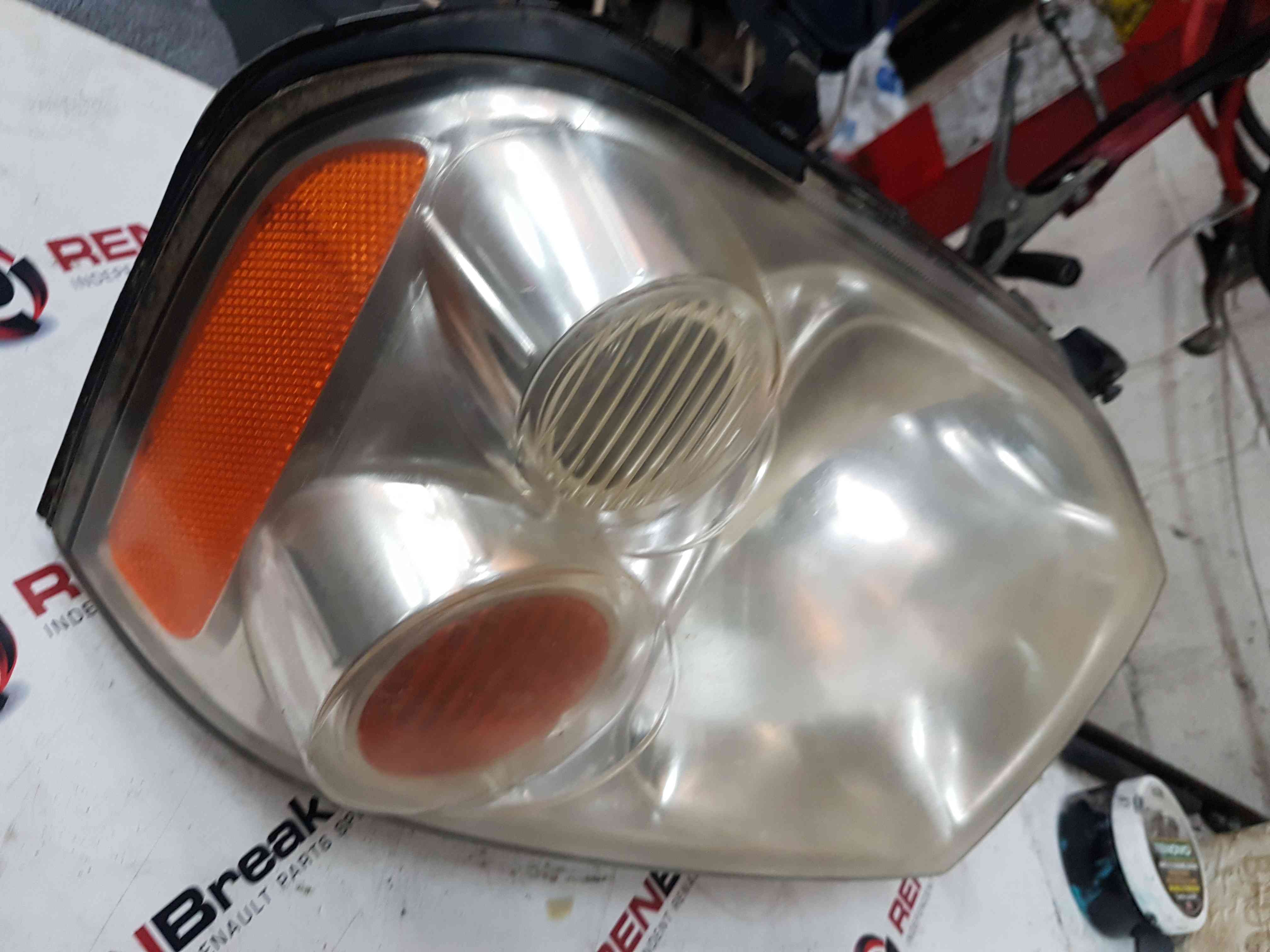 Thumb 7 Nissan Navara D22 2002-2005 Drivers OSF Front Headlight
