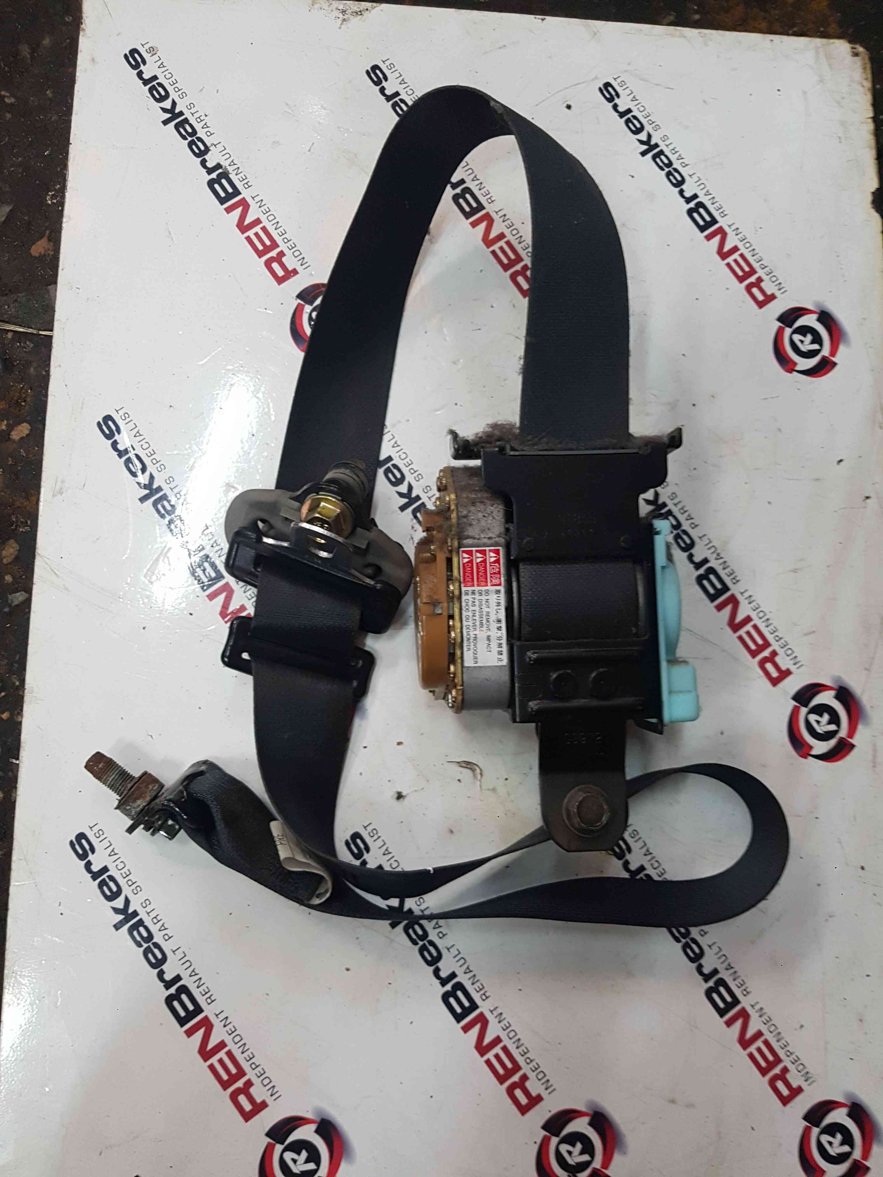 Thumb 6 Nissan Navara D22 2002-2005 Drivers OSF Front Seat Belt