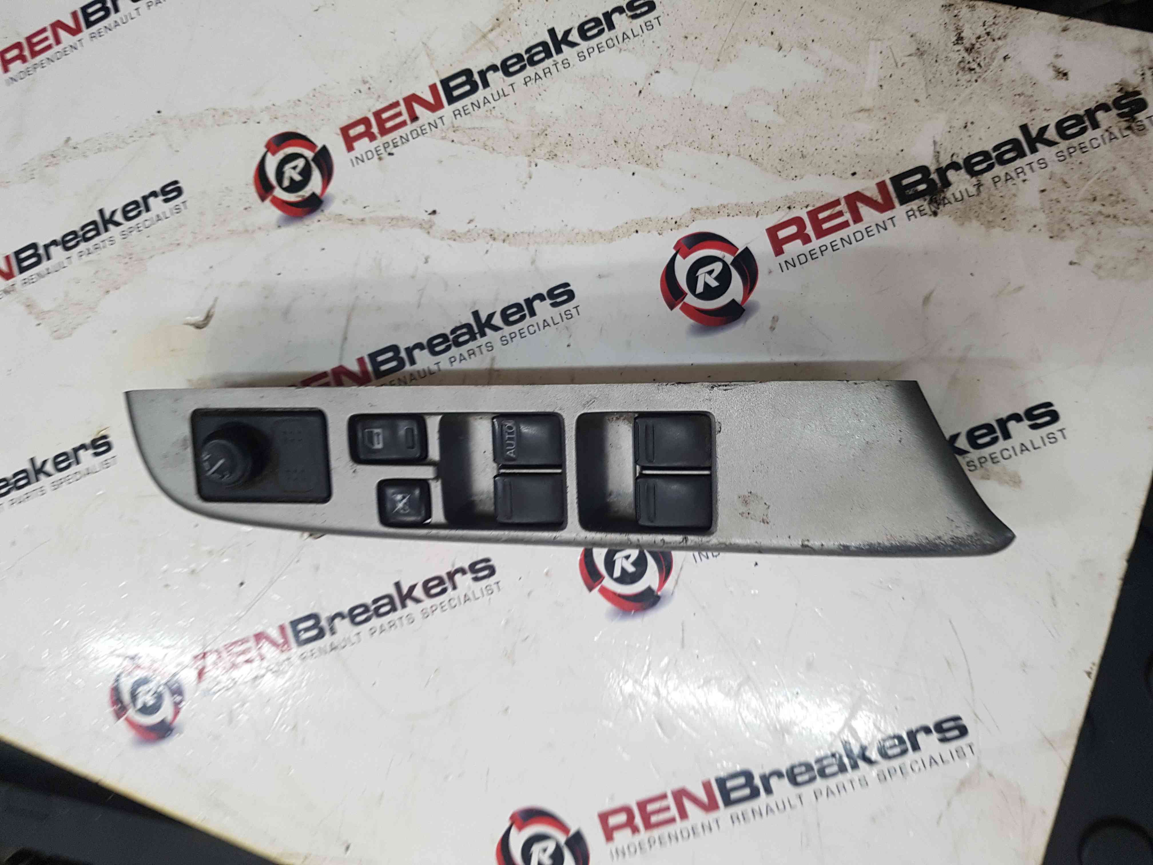 Thumb 7 Nissan Navara D22 2002-2005 Drivers OSF Front Window Switch Panel 80960VJ200