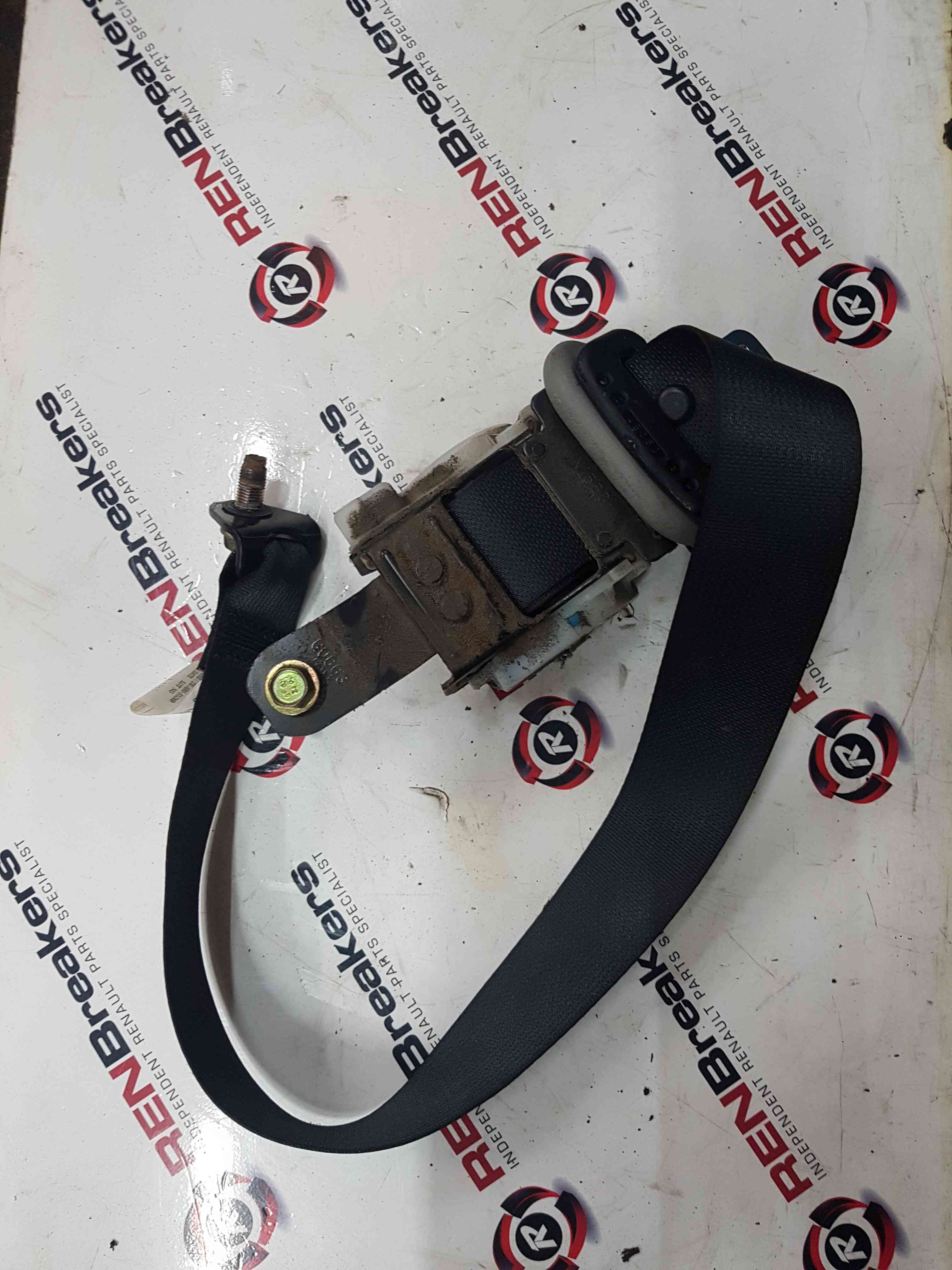 Thumb 2 Nissan Navara D22 2002-2005 Drivers OSR Rear Seat Belt