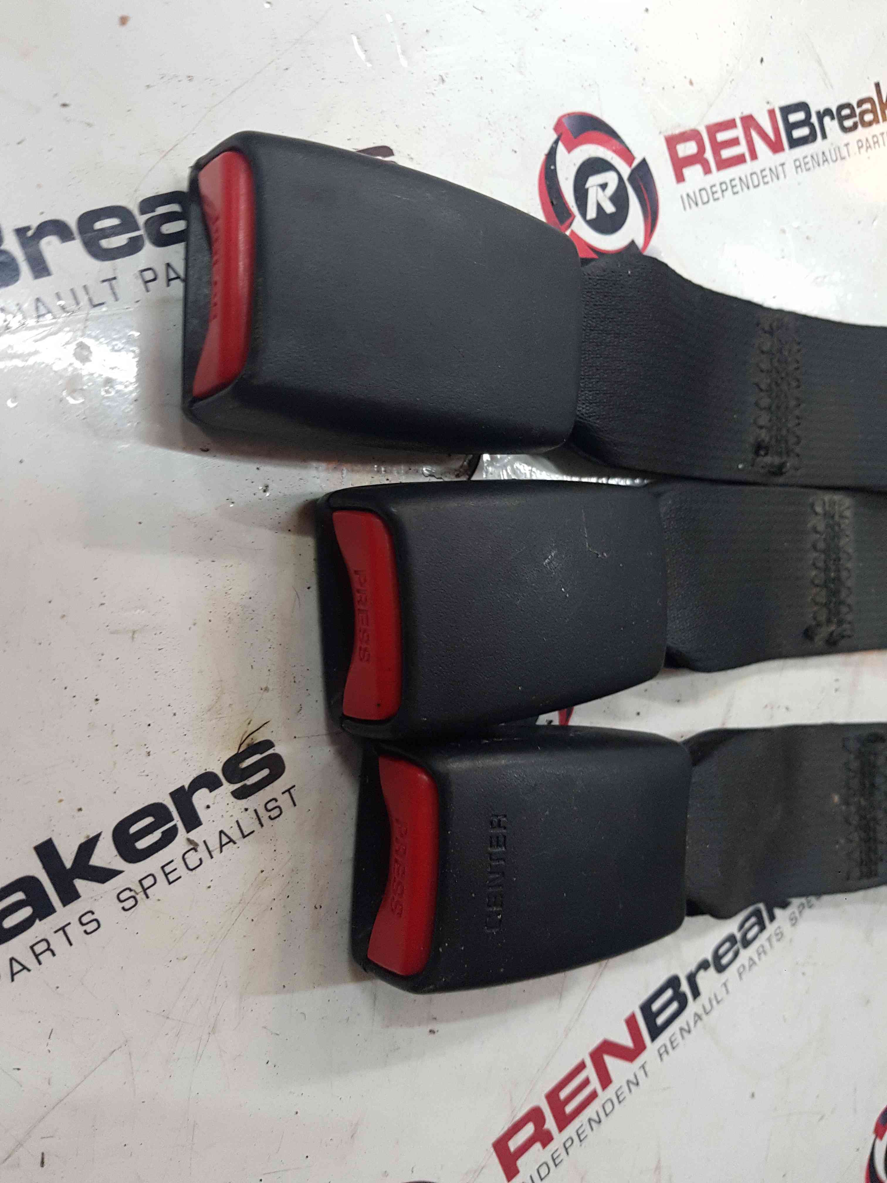 Thumb 3 Nissan Navara D22 2002-2005 Drivers Passenger Rear Seat Belt Buckle Set