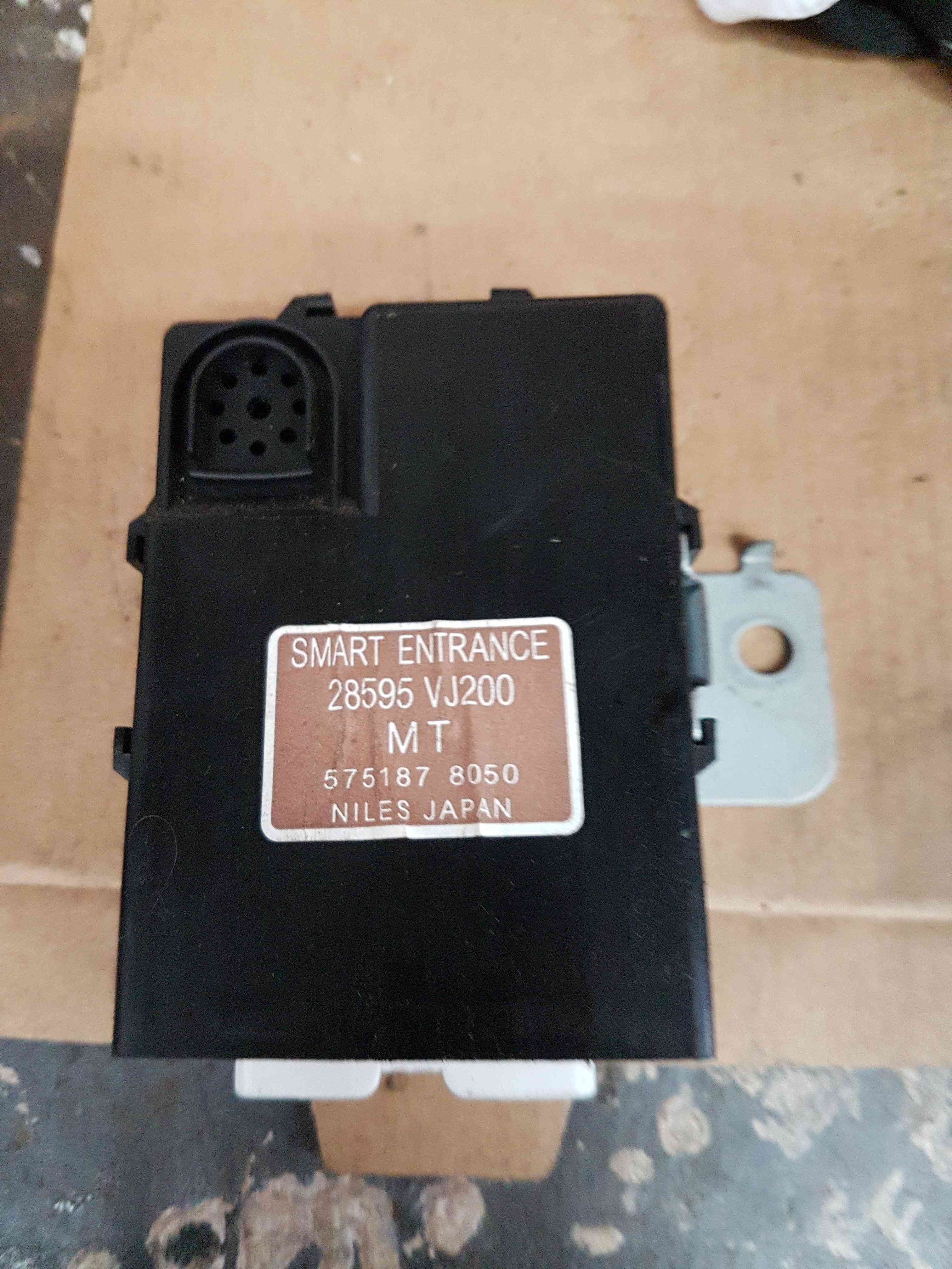 Thumb 3 Nissan Navara D22 2002-2005 Smart Entrance ECU Module 28595VJ200