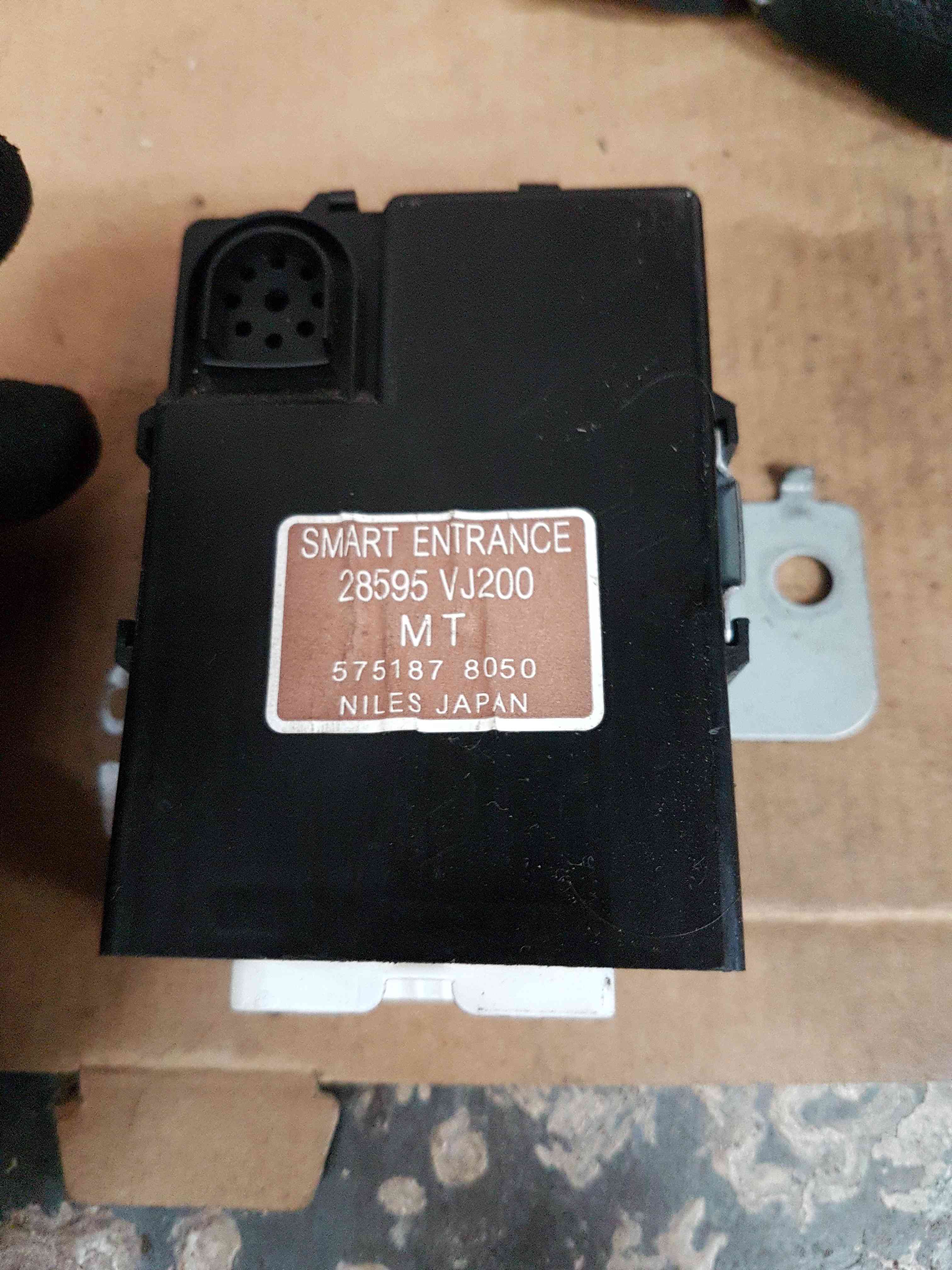 Thumb 6 Nissan Navara D22 2002-2005 Smart Entrance ECU Module 28595VJ200
