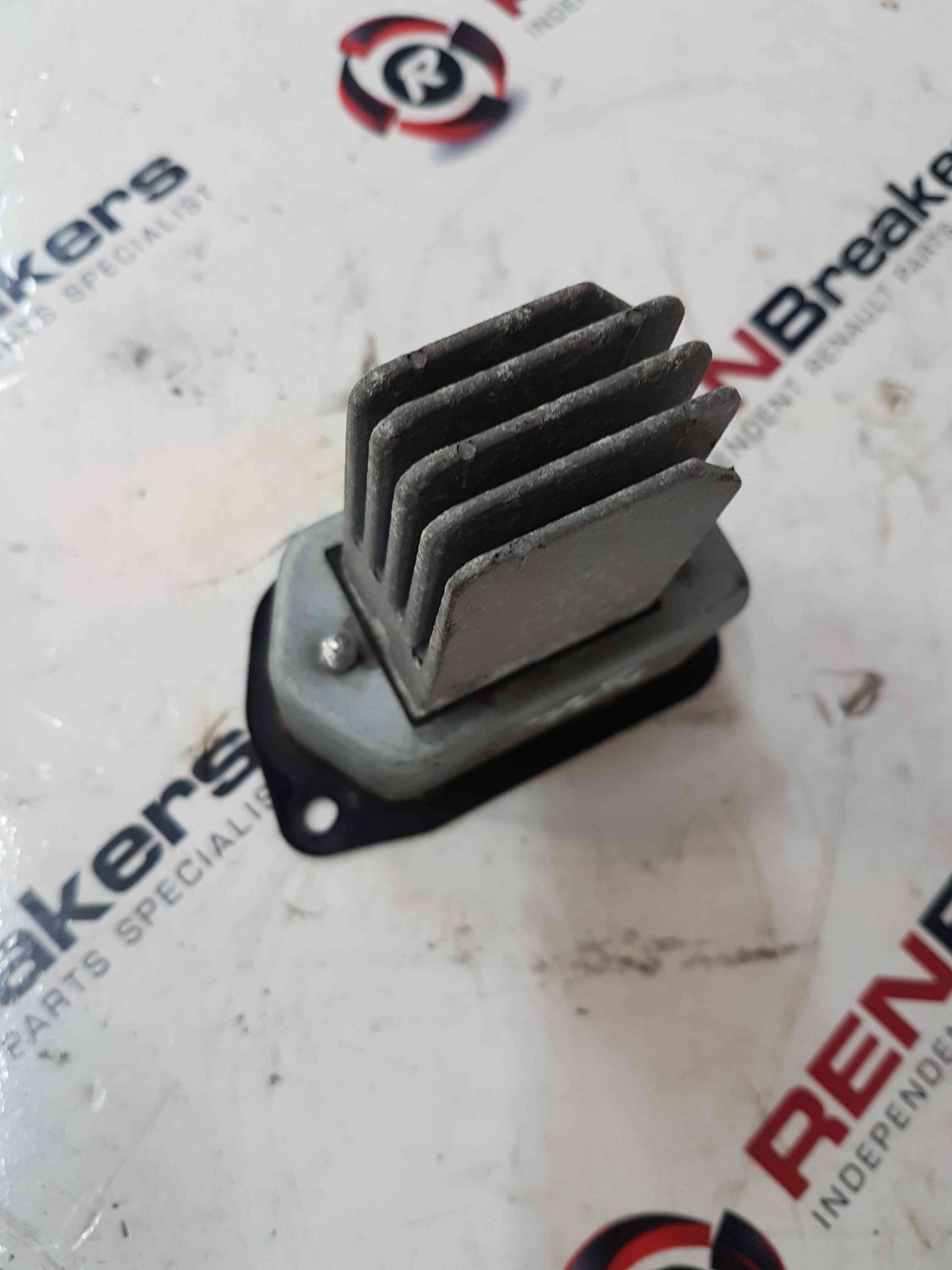 Thumb 2 Nissan Navara D22 2002-2005 Heater Resistor