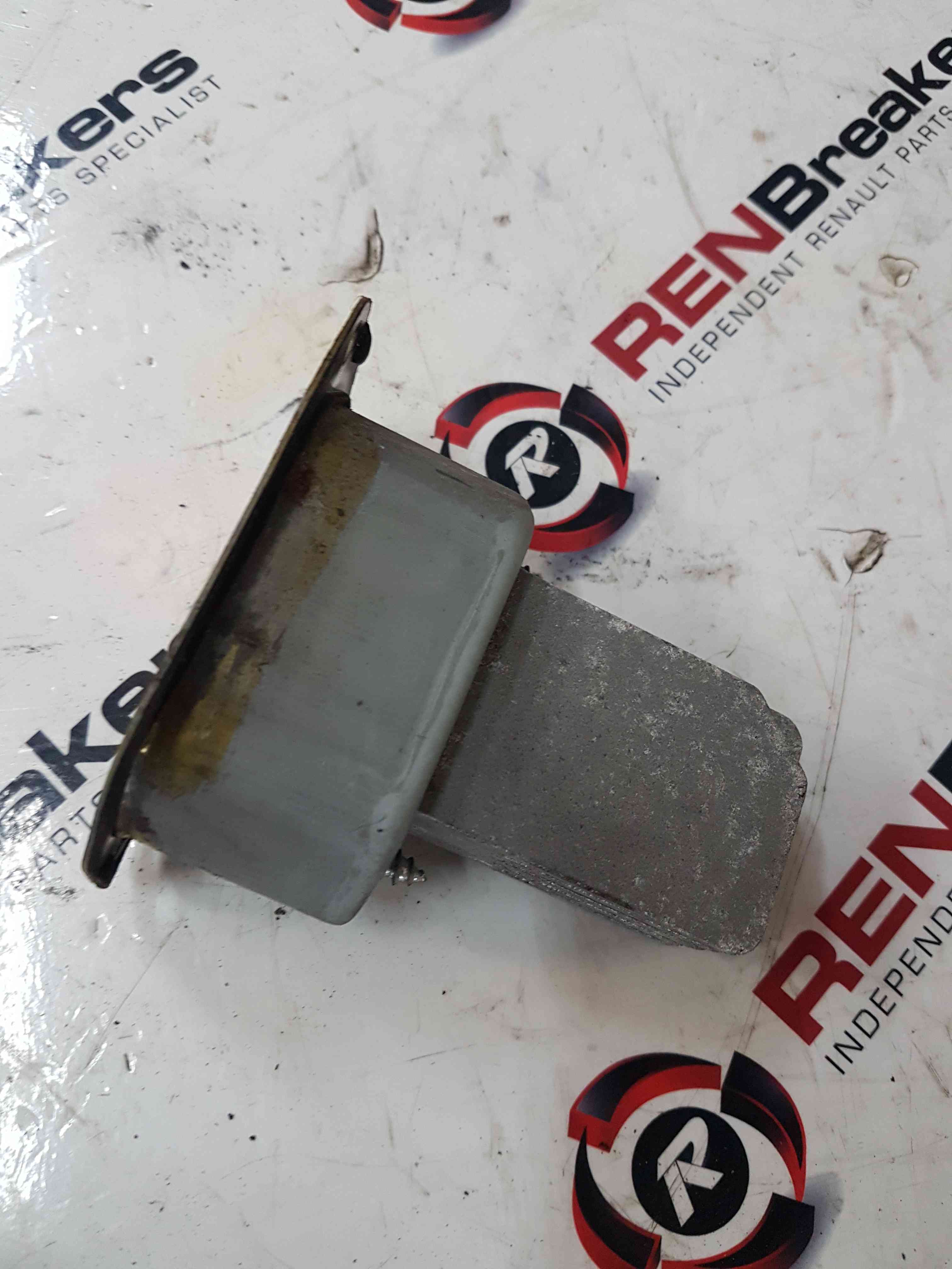 Thumb 5 Nissan Navara D22 2002-2005 Heater Resistor