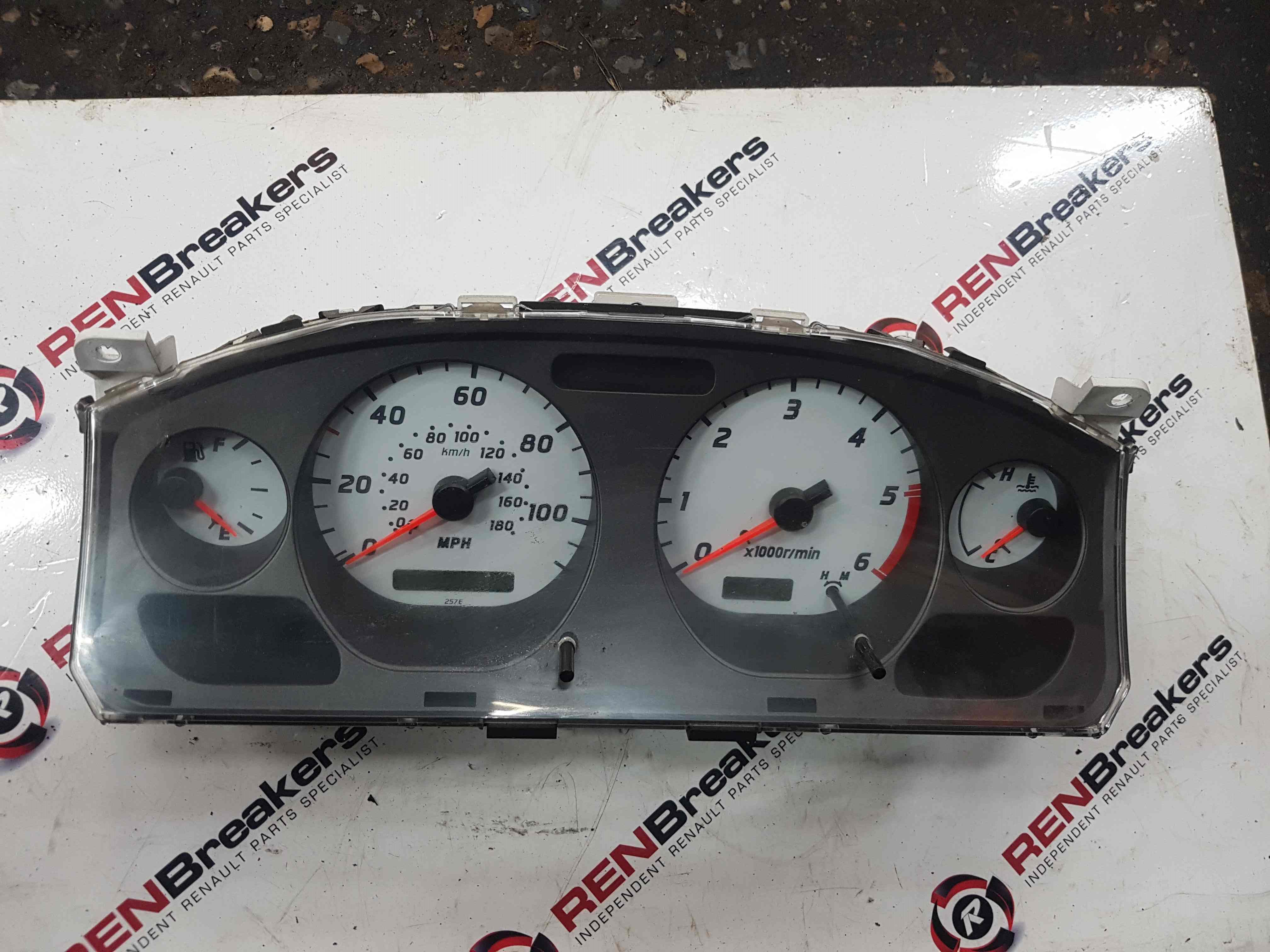 Thumb 3 Nissan Navara D22 2002-2005 Instrument Panel Clocks