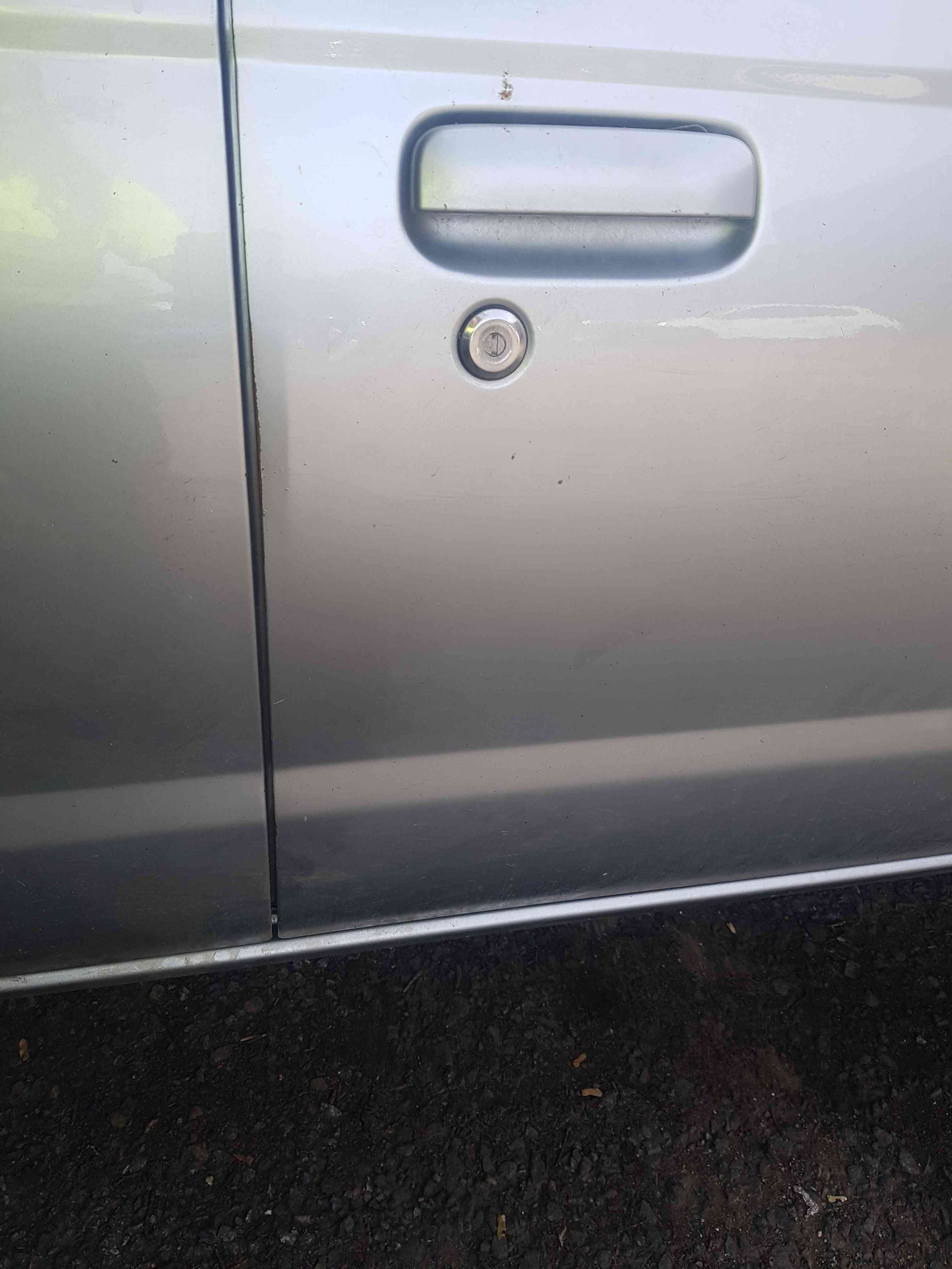 Thumb 9 Nissan Navara D22 2002-2005 KY0  Blade Silver Bonnet Bonnet 