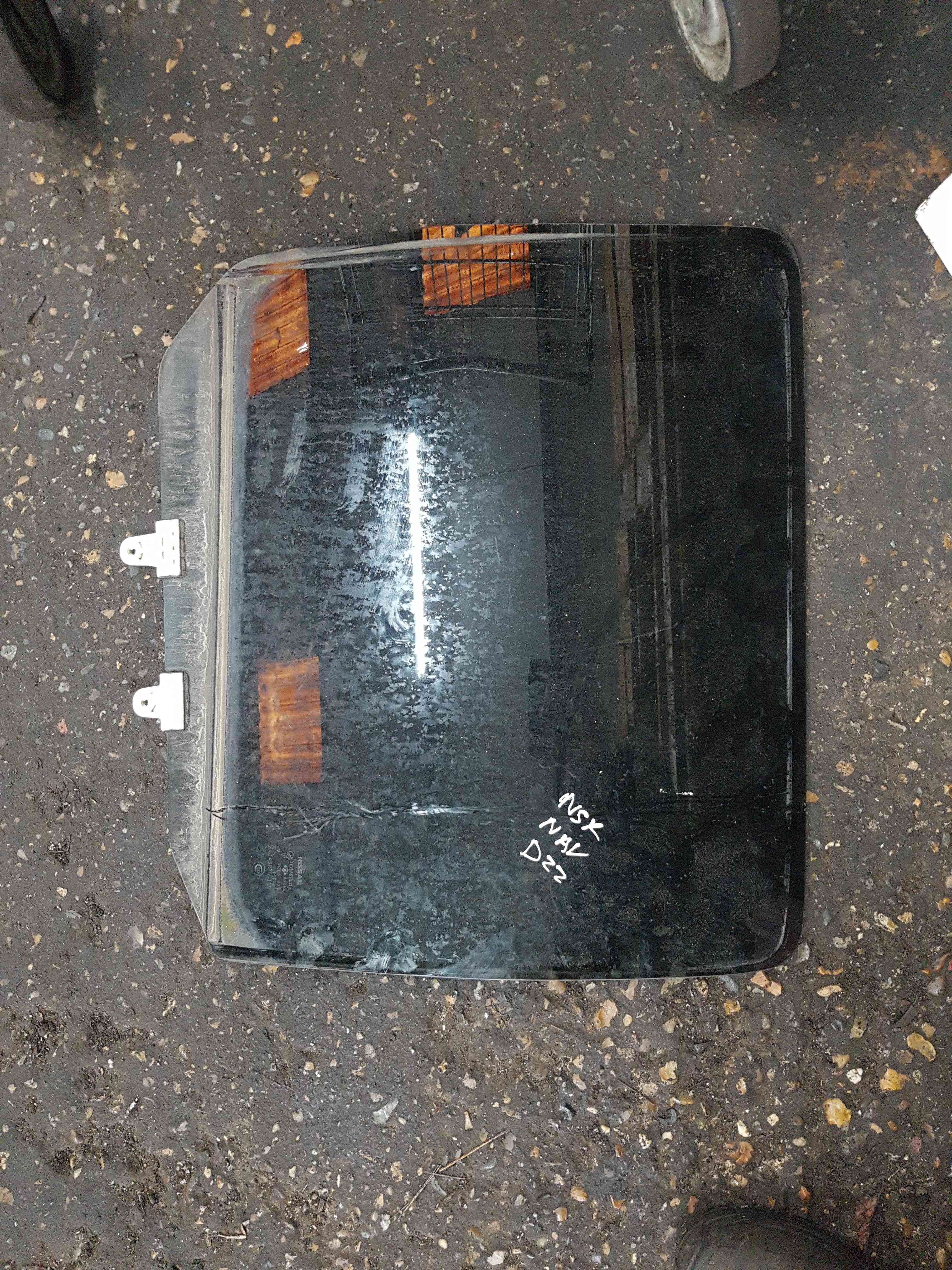 Thumb 2 Nissan Navara D22 2002-2005 Passenger NSR Rear Window Glass Tinted