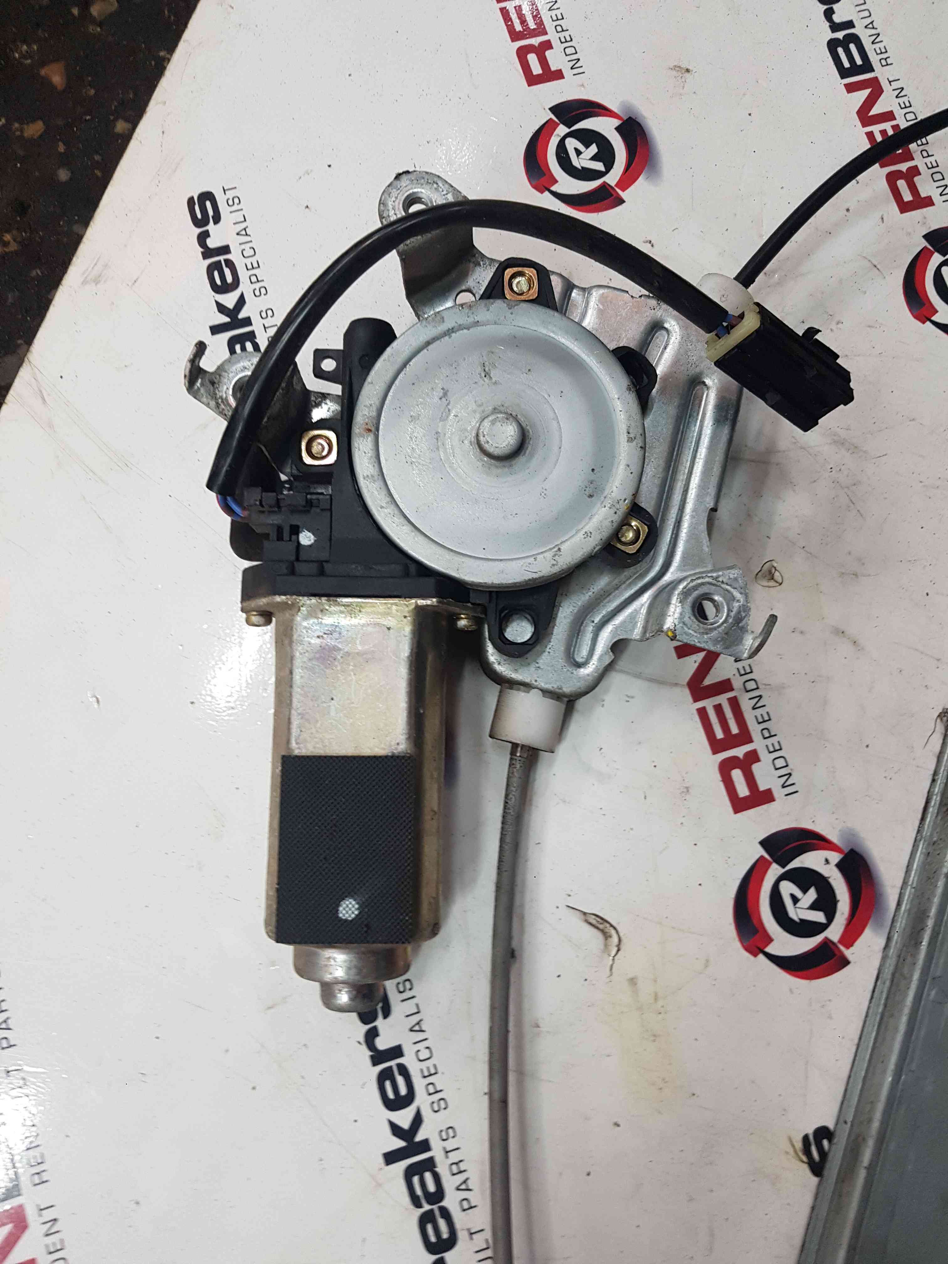 Thumb 3 Nissan Navara D22 2002-2005 Passenger NSR Rear Window Motor Regulator