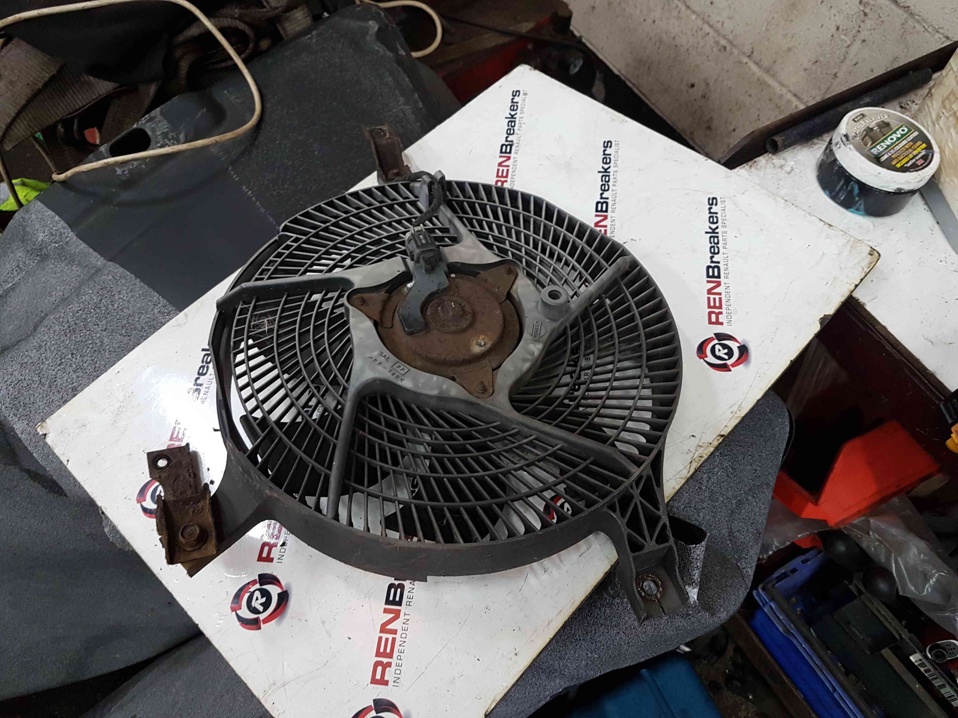 Thumb 5 Nissan Navara D22 2002-2005 Radiator FAN