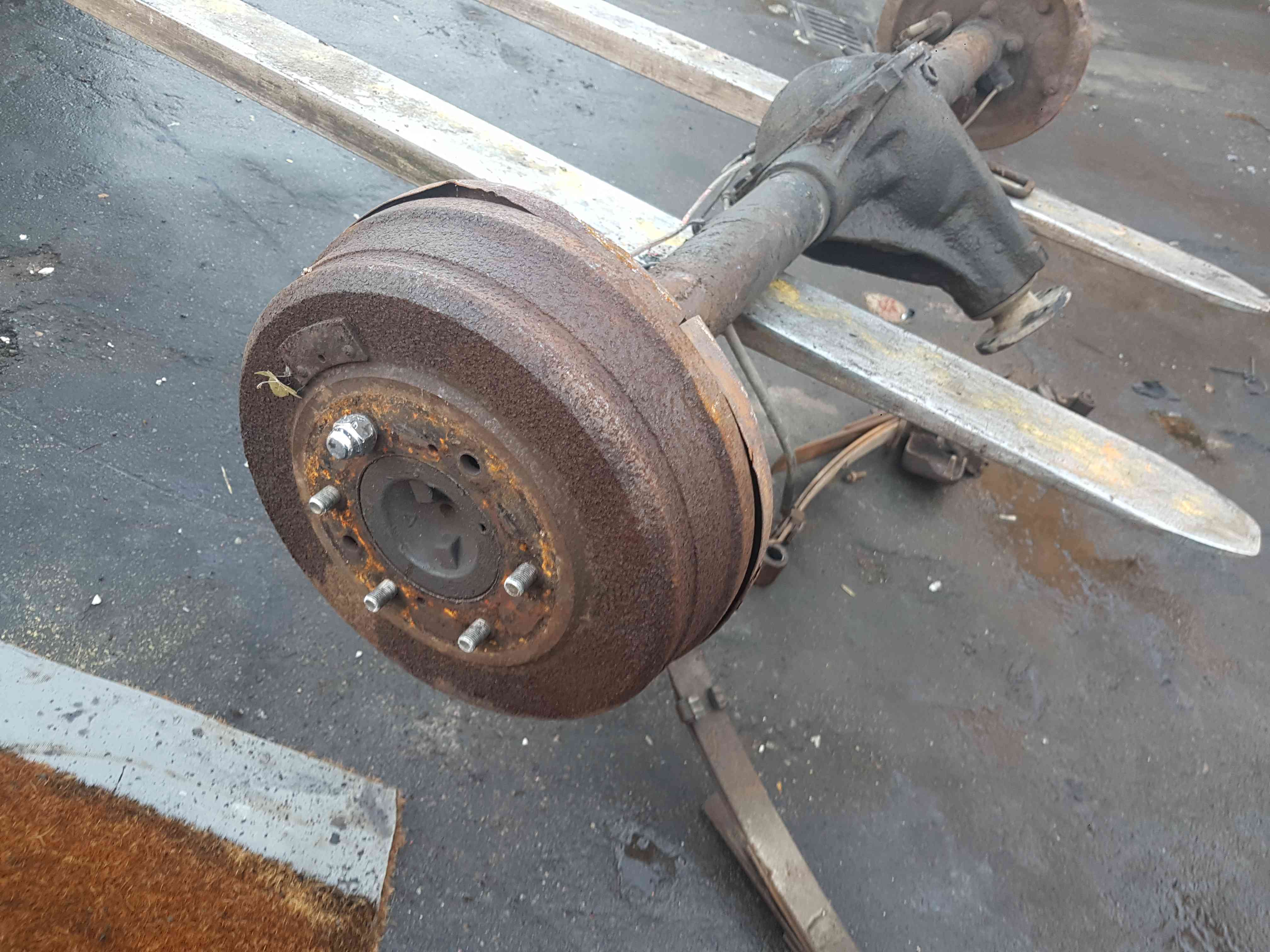 Thumb 4 Nissan Navara D22 2002-2005 Rear Axle Differential AWD Complete