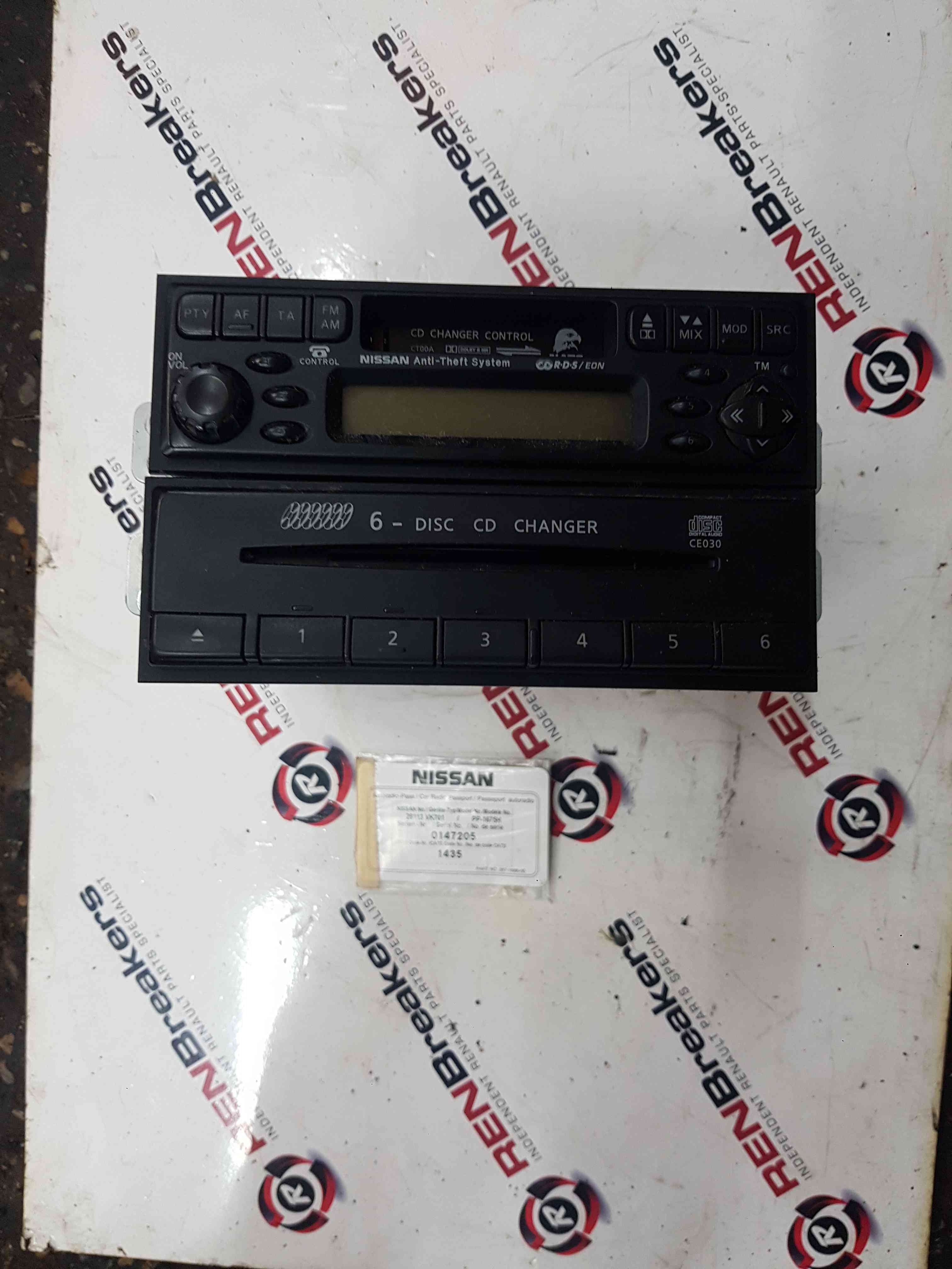 Thumb 2 Nissan Navara D22 2002-2005 Tape Casette Player 6 Disc Changer + Code 28113VK701