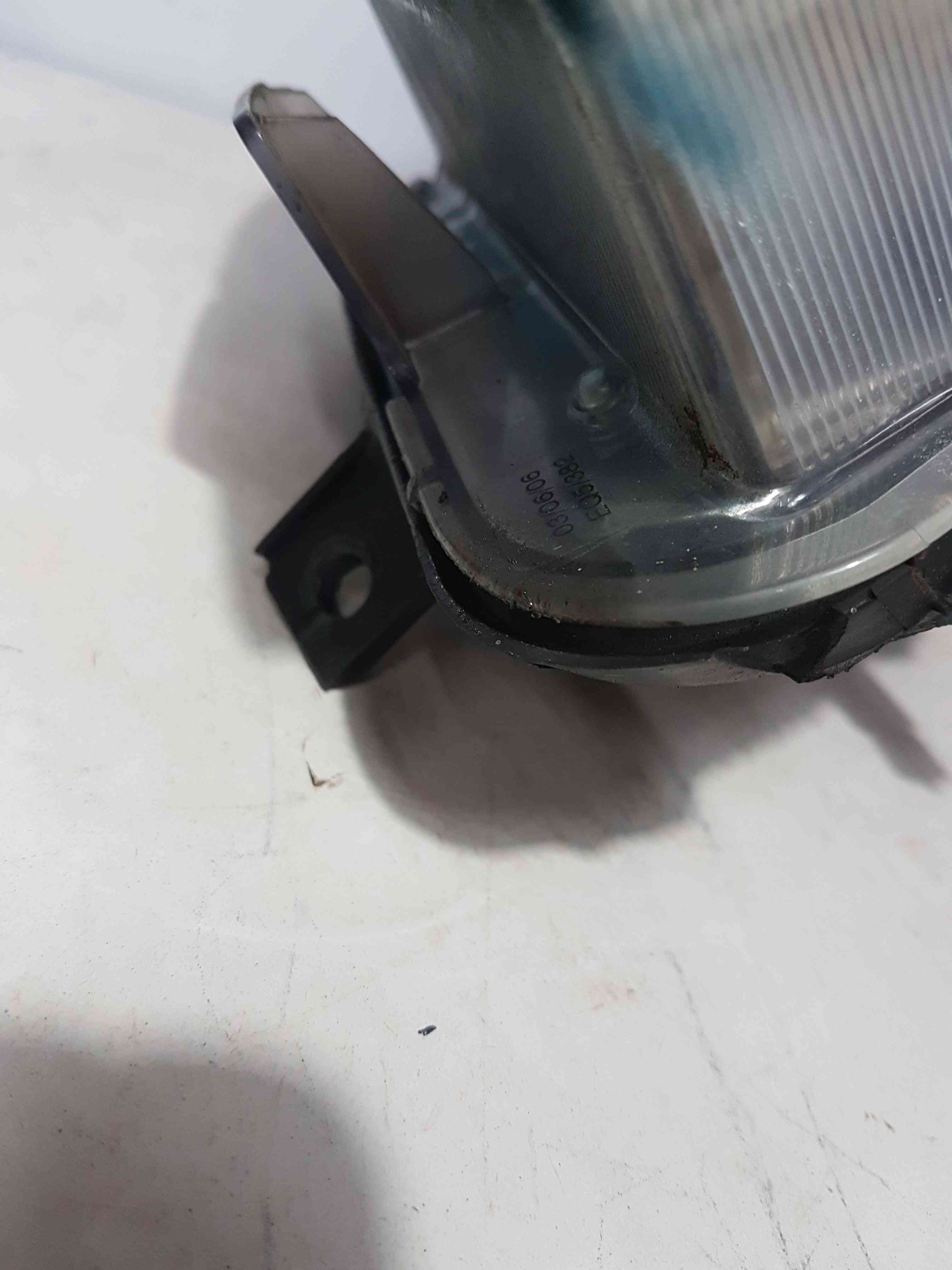 Thumb 4 Nissan Note E11 2005-2008 OSF Drivers Front Head Light 260109U000