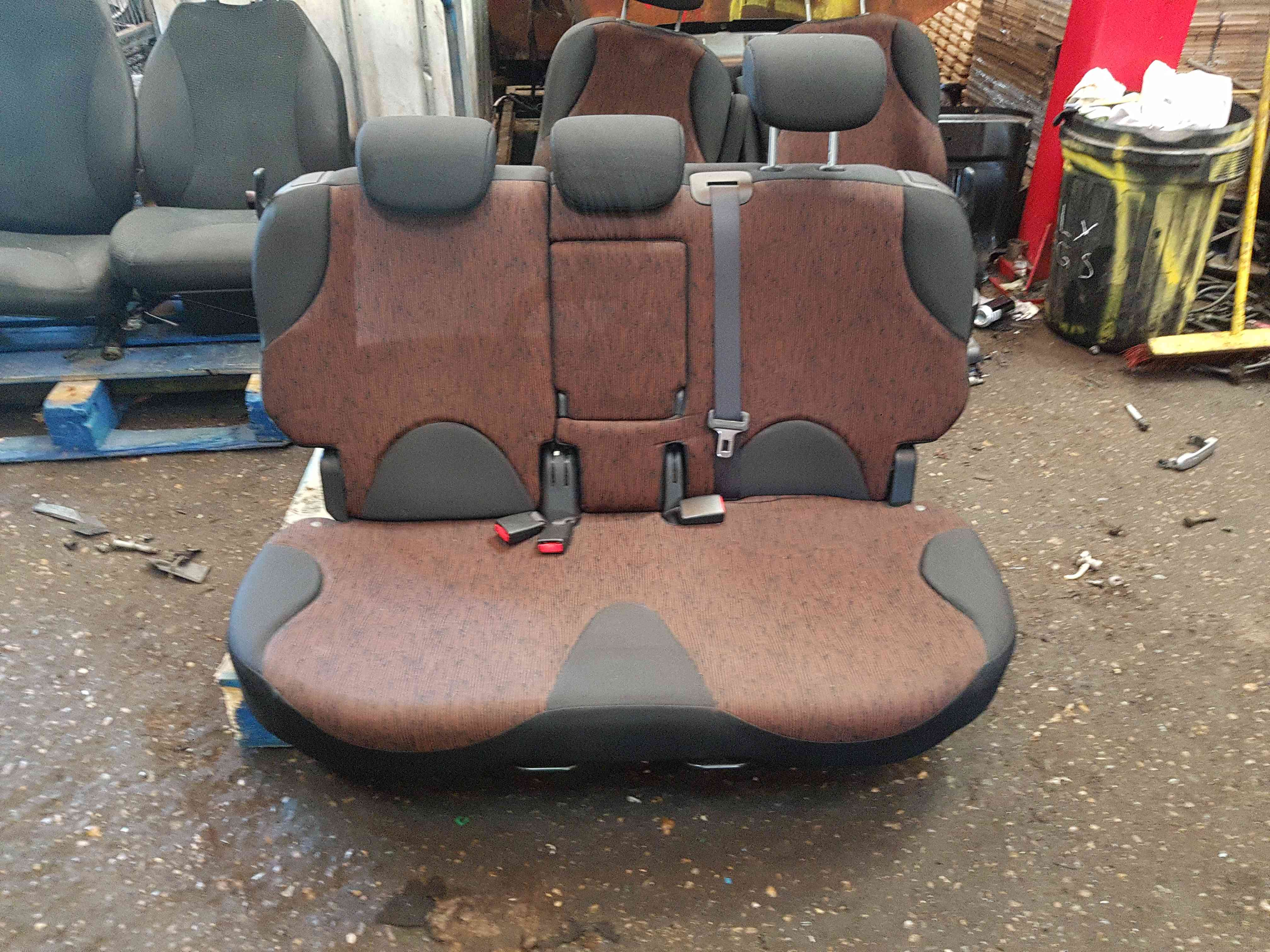 Thumb 2 Nissan Note E11 2005-2008 Seats Front Rear Driver Passenger Bench 