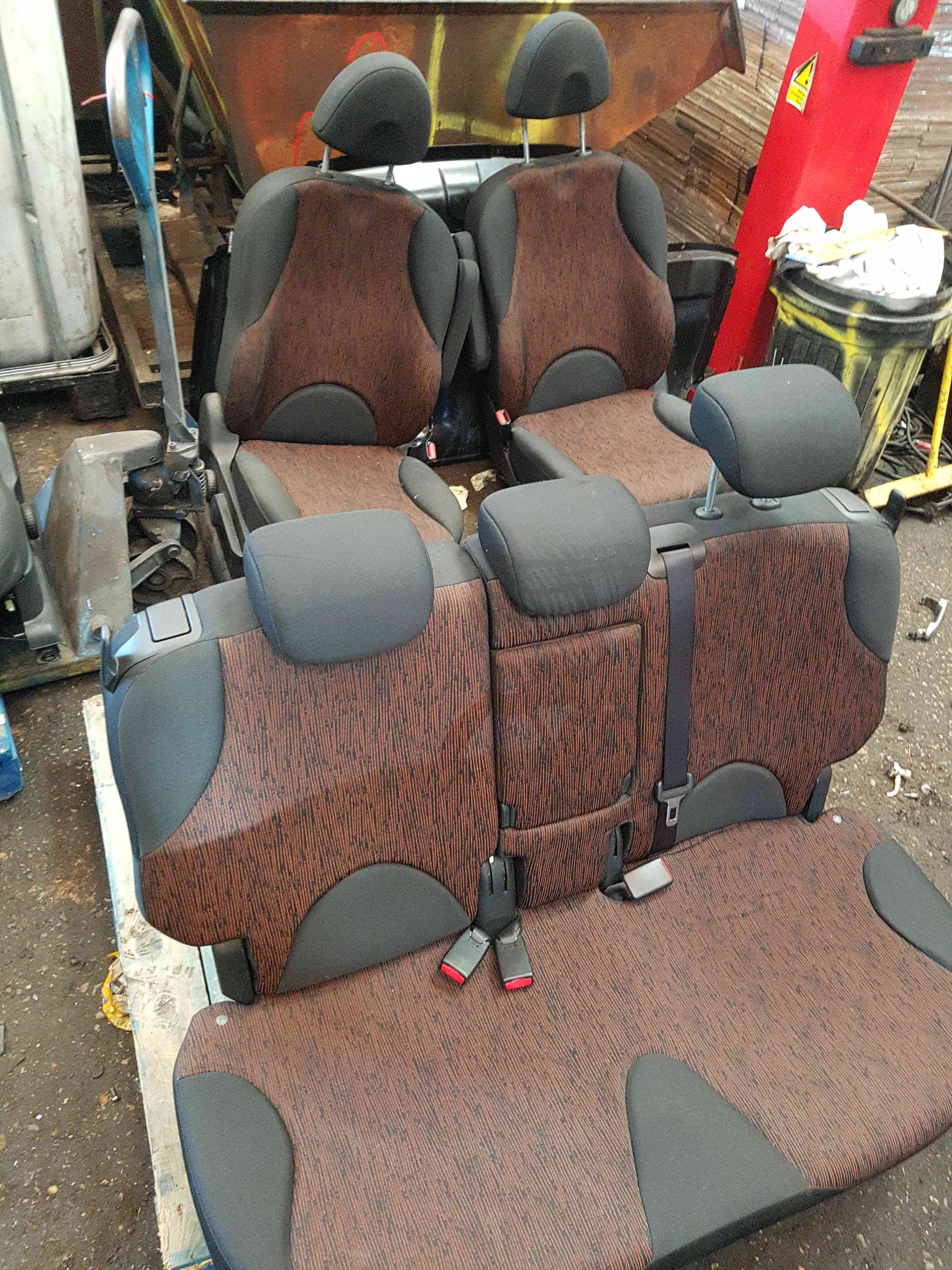 Thumb 4 Nissan Note E11 2005-2008 Seats Front Rear Driver Passenger Bench 