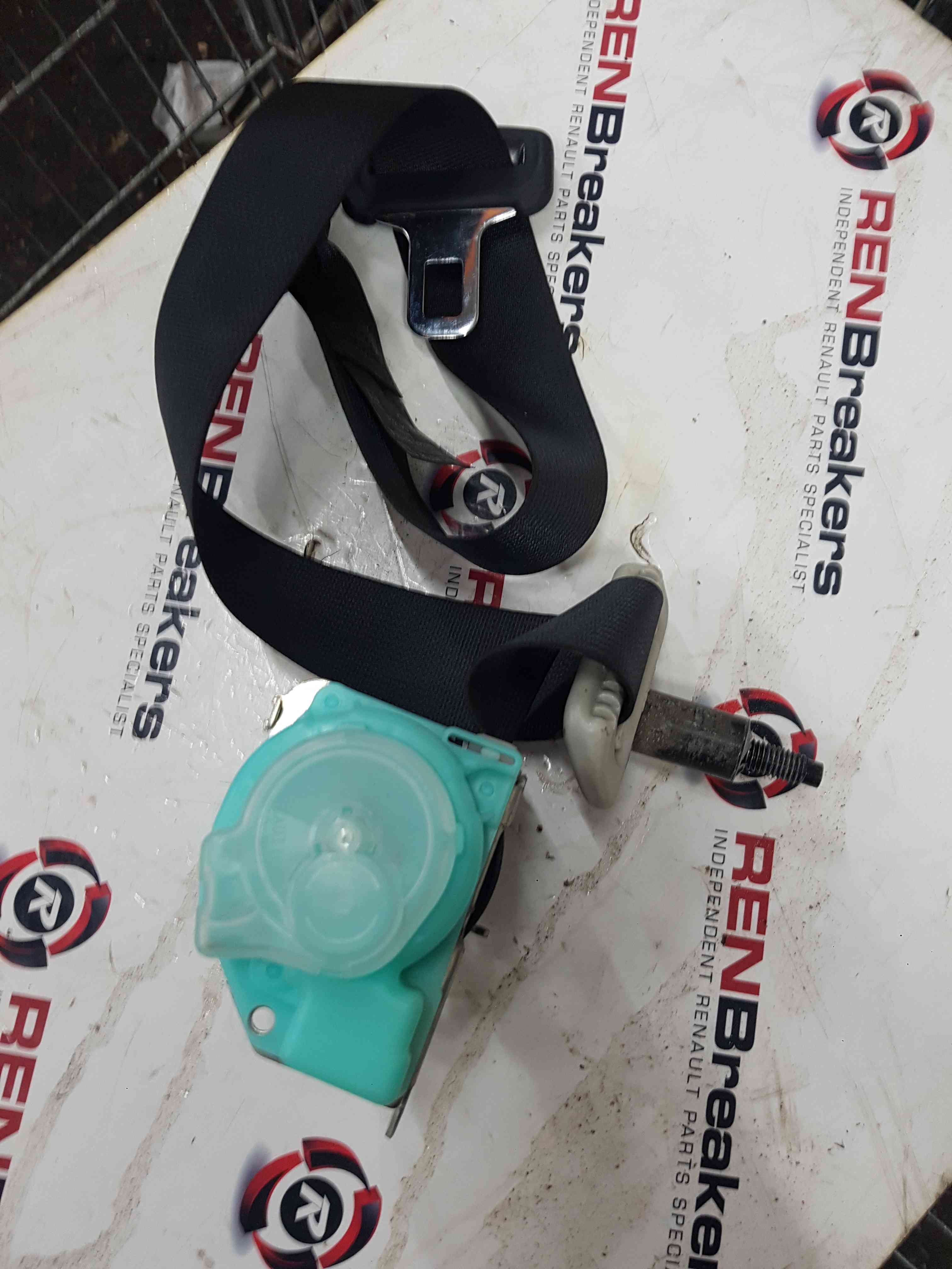 Thumb 5 Nissan Note E11 2005-2012  NSR Rear Seat Belt