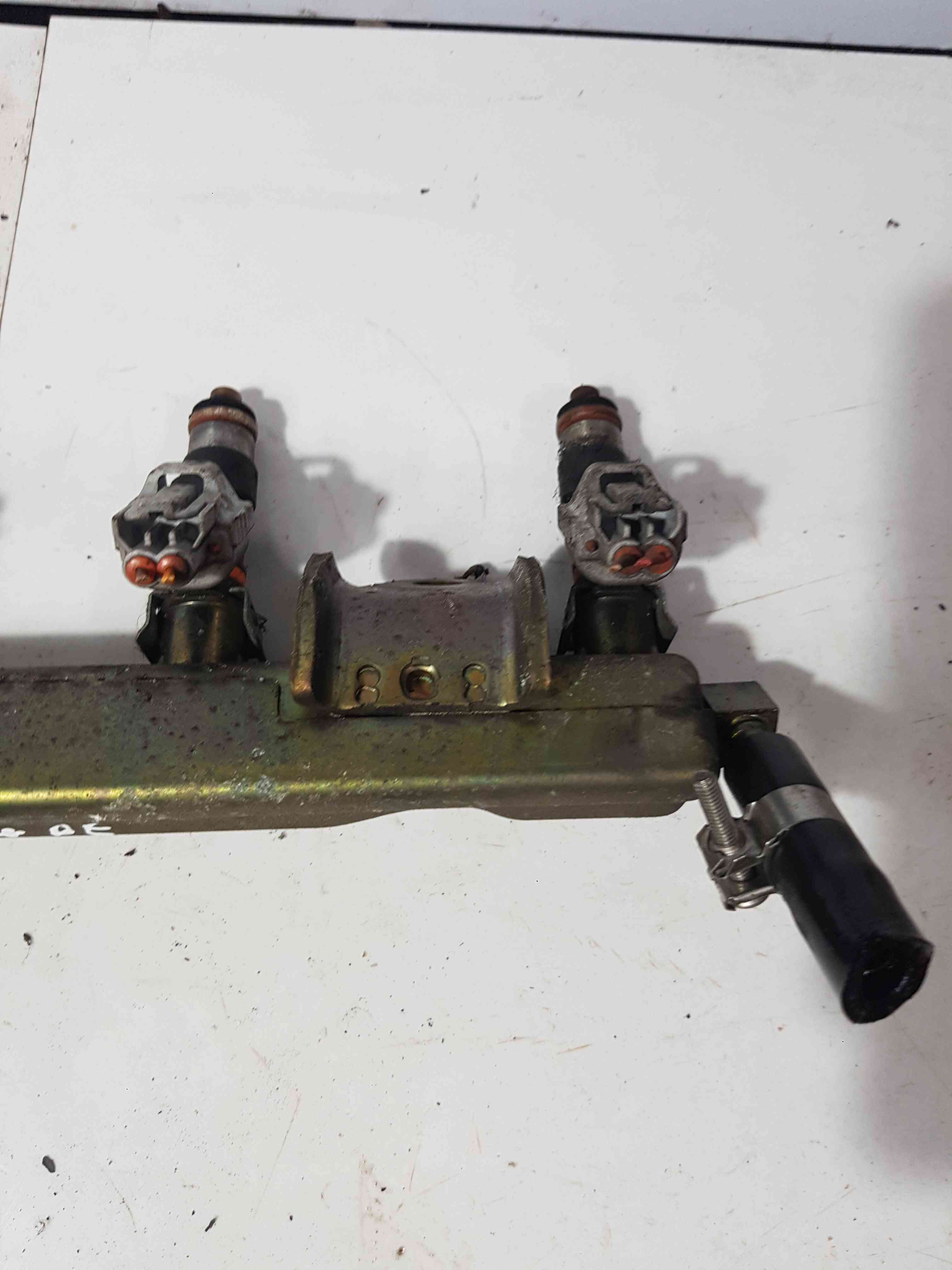 Thumb 4 Nissan Note E11 2005-2012 1.4 Petrol Fuel Injectors + Rail Cr14de