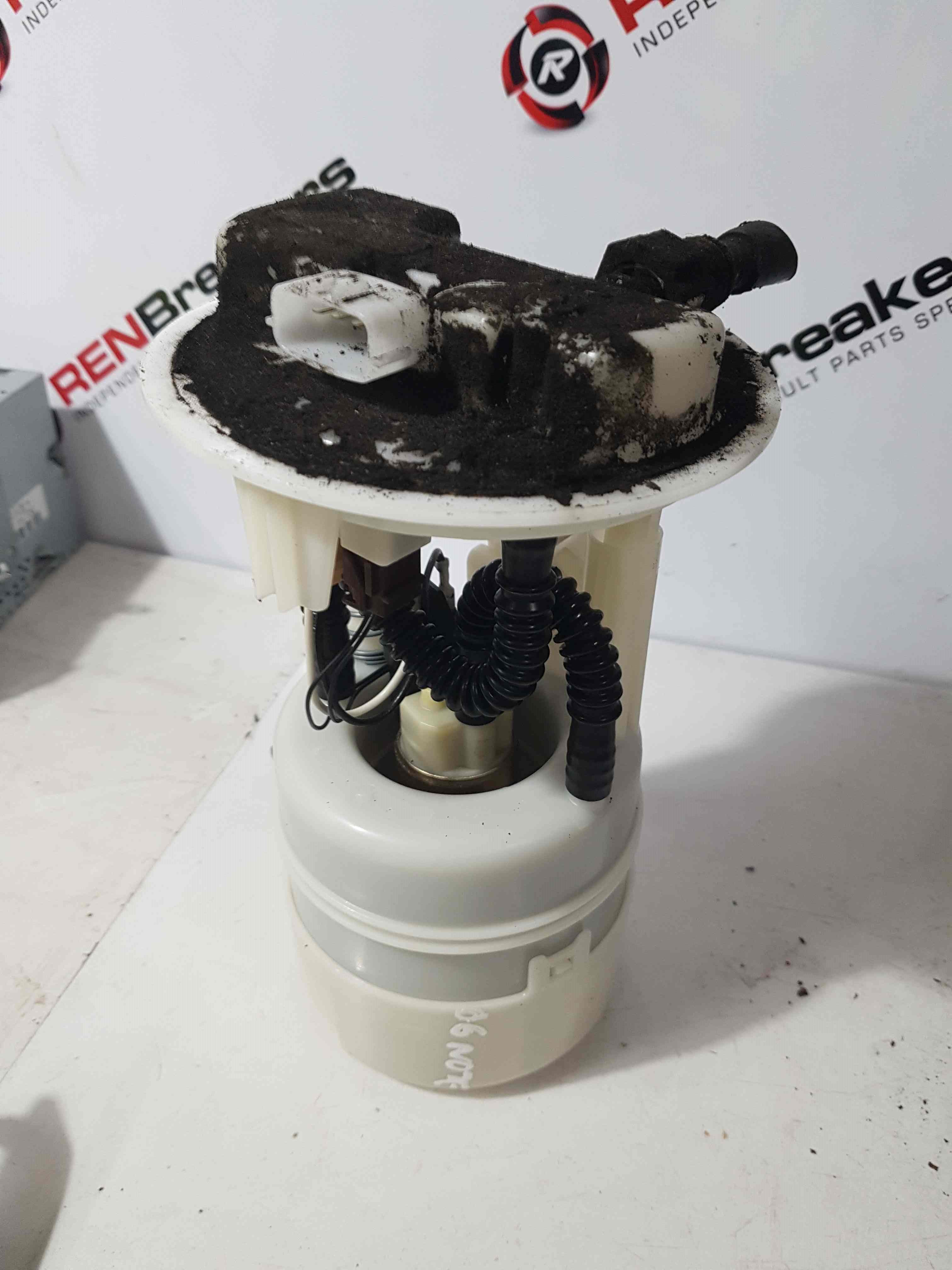 Thumb 2 Nissan Note E11 2005-2012 1.4 Petrol Fuel Sender Unit Cr14de