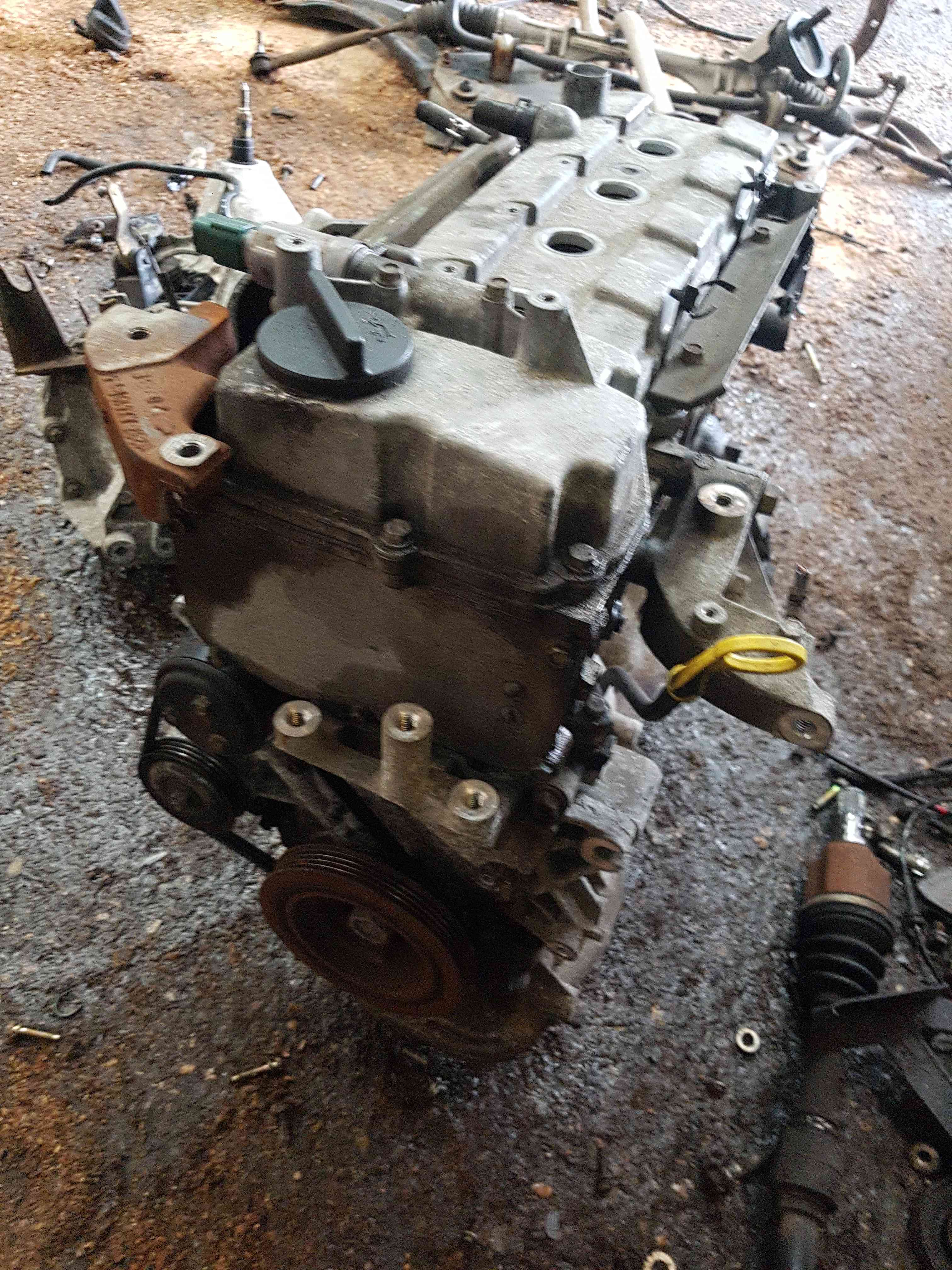 Thumb 6 Nissan Note E11 2005-2012 1.4 Petrol Petrol Engine Cr14de