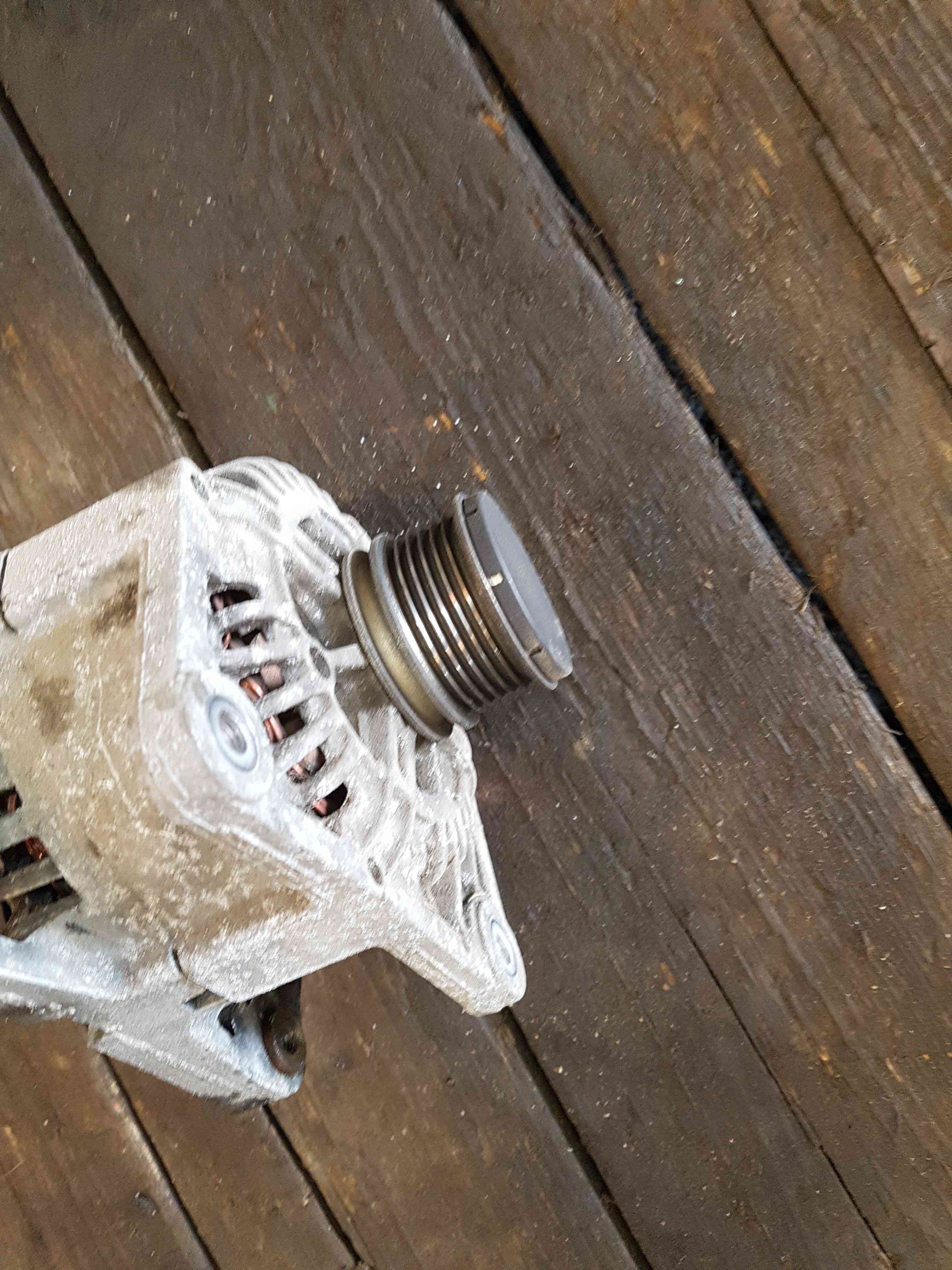 Thumb 2 Nissan Note E11 2005-2012 1.5 DCI Alternator 8200667608