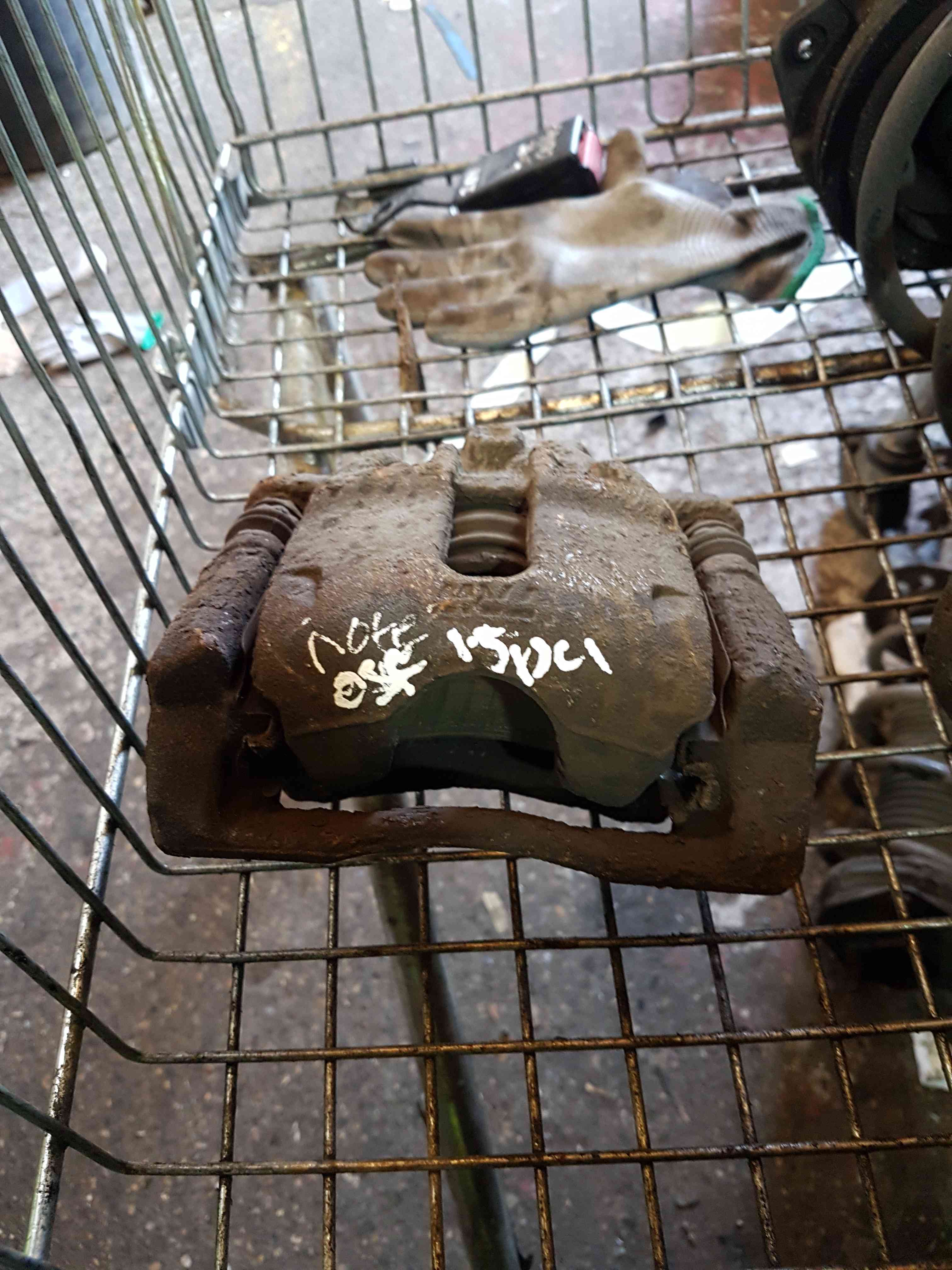 Thumb 3 Nissan Note E11 2005-2012 1.5 DCI Driver OSF Front Brake Caliper