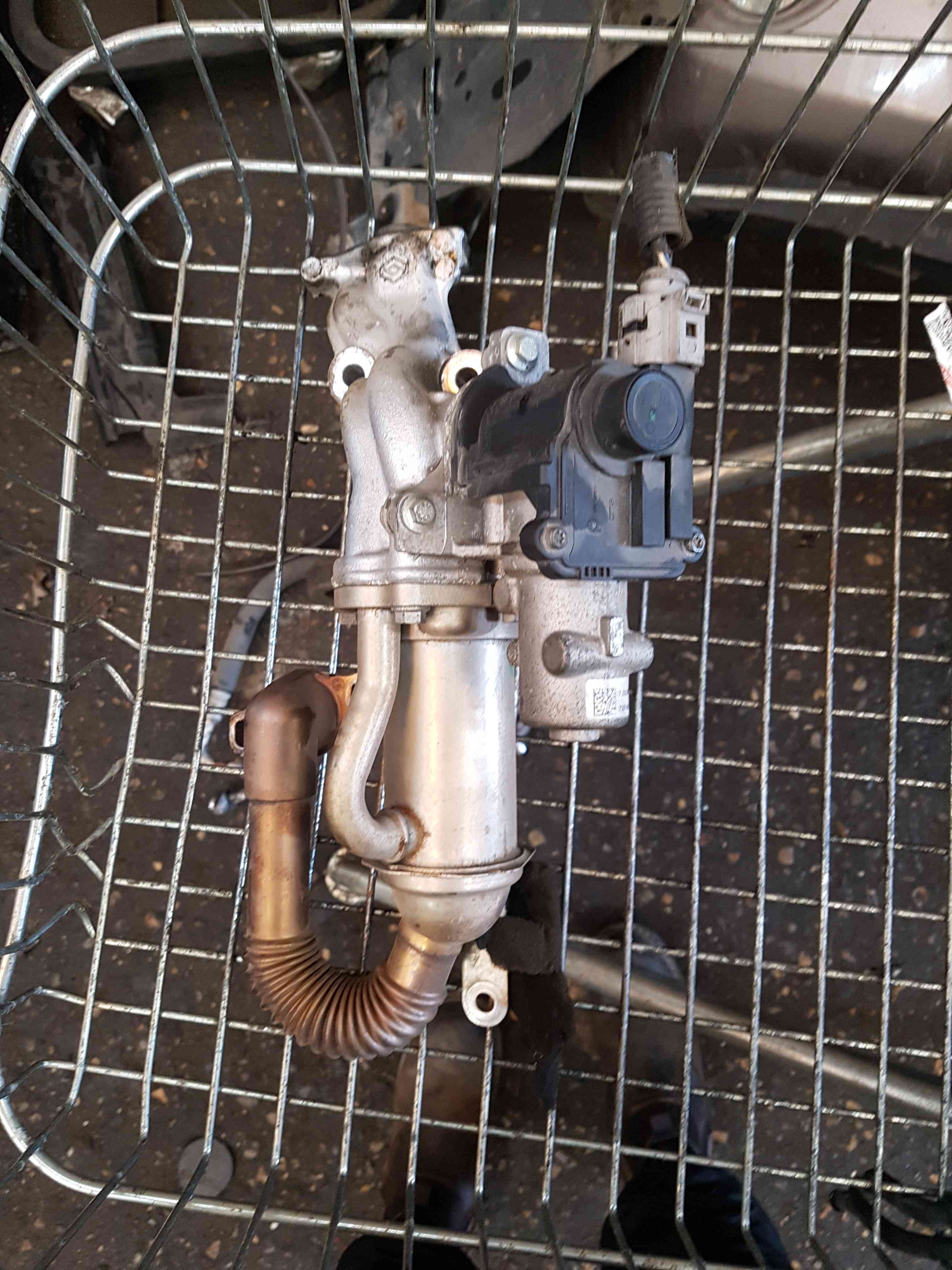 Thumb 2 Nissan Note E11 2005-2012 1.5 DCI Egr Valve