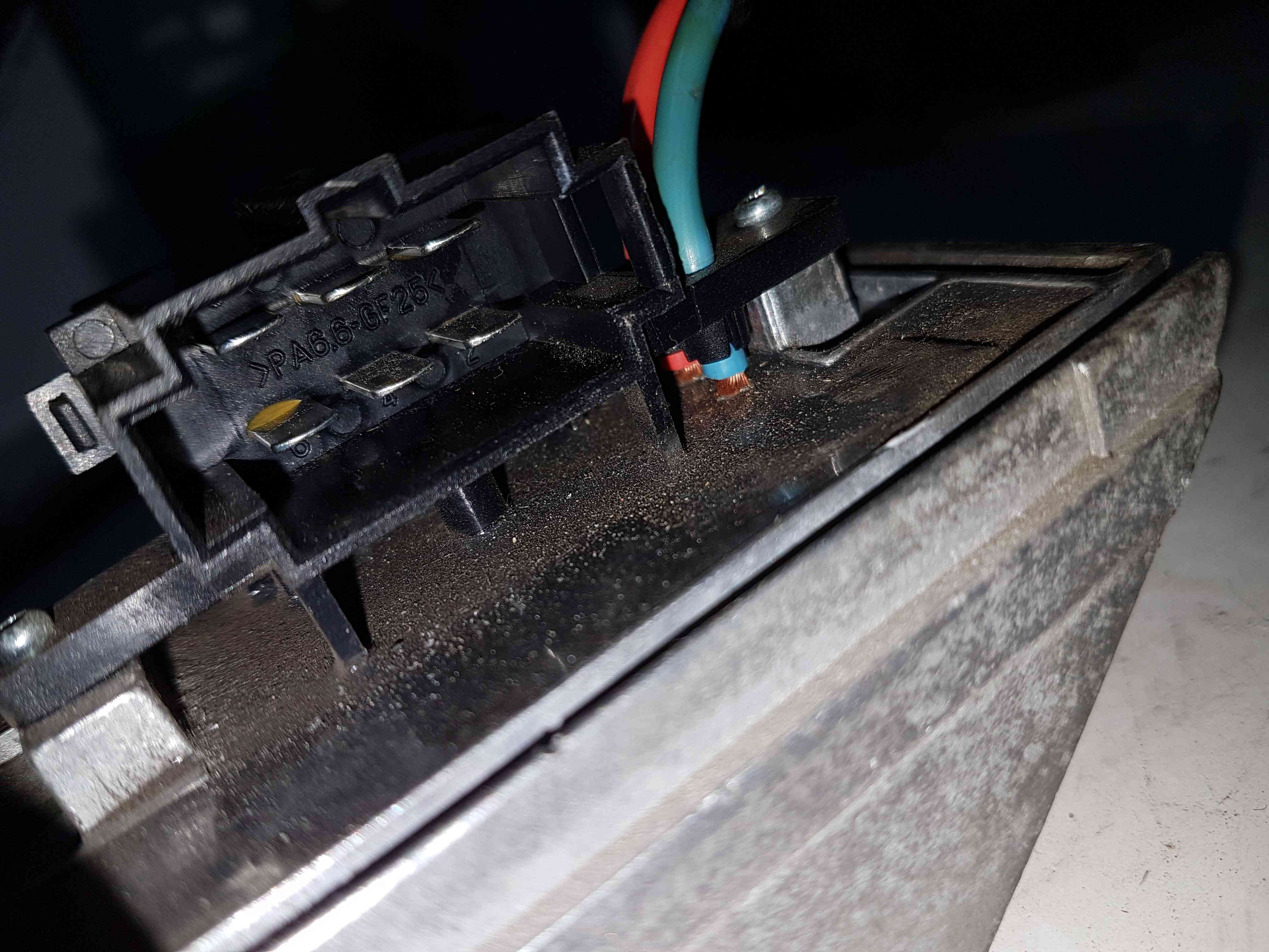 Thumb 5 Nissan Note E11 2005-2012 1.5 DCI Fuel Sender Unit K9k