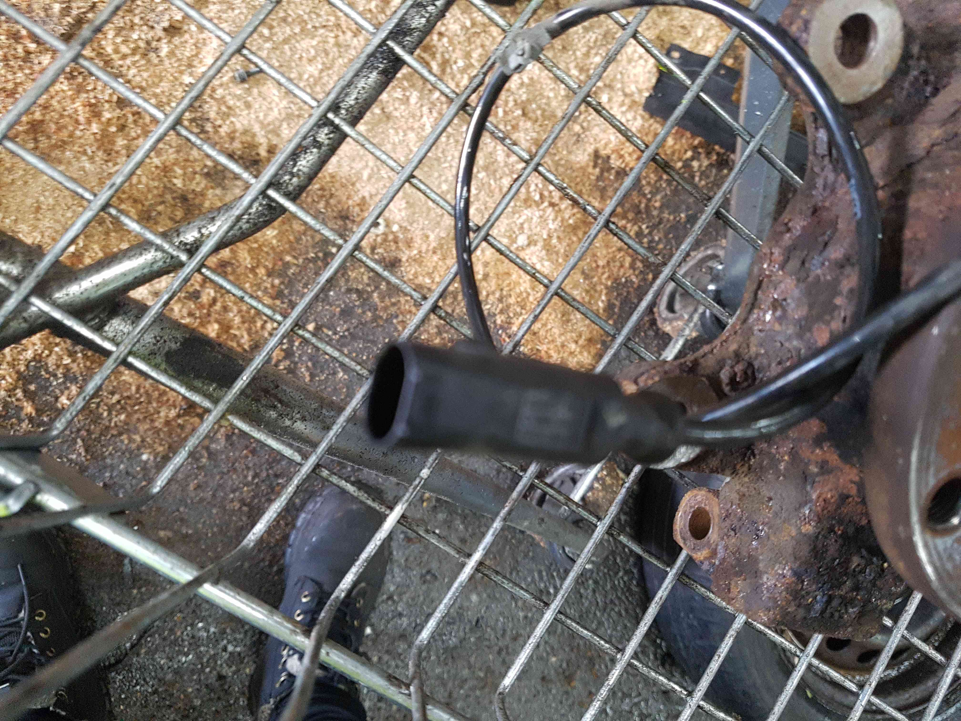 Thumb 5 Nissan Note E11 2005-2012 1.5 DCI Passenger NSF Front Wheel HUB Abs