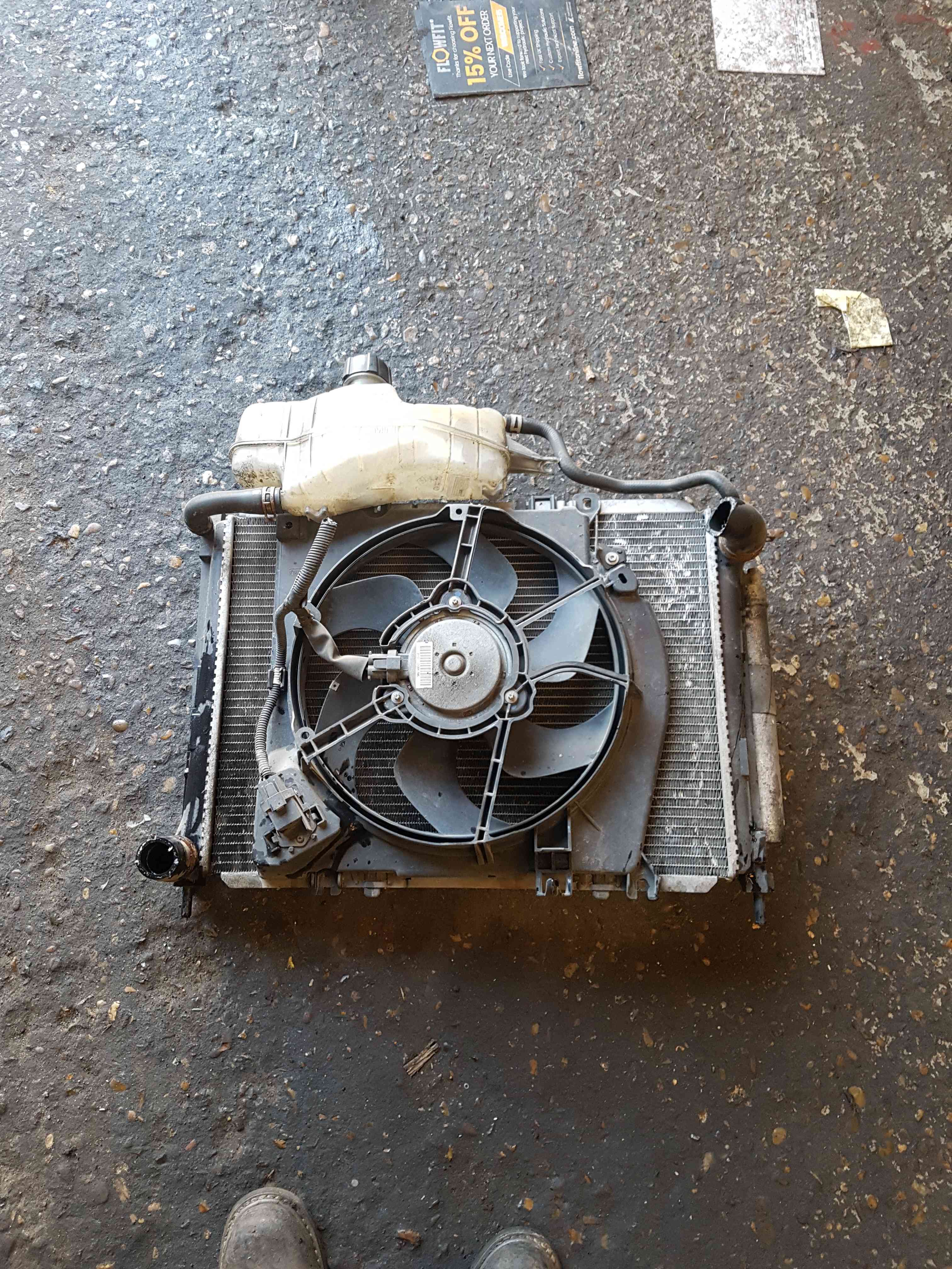 Thumb 2 Nissan Note E11 2005-2012 1.5 DCI Rad Pack Radiator K9k