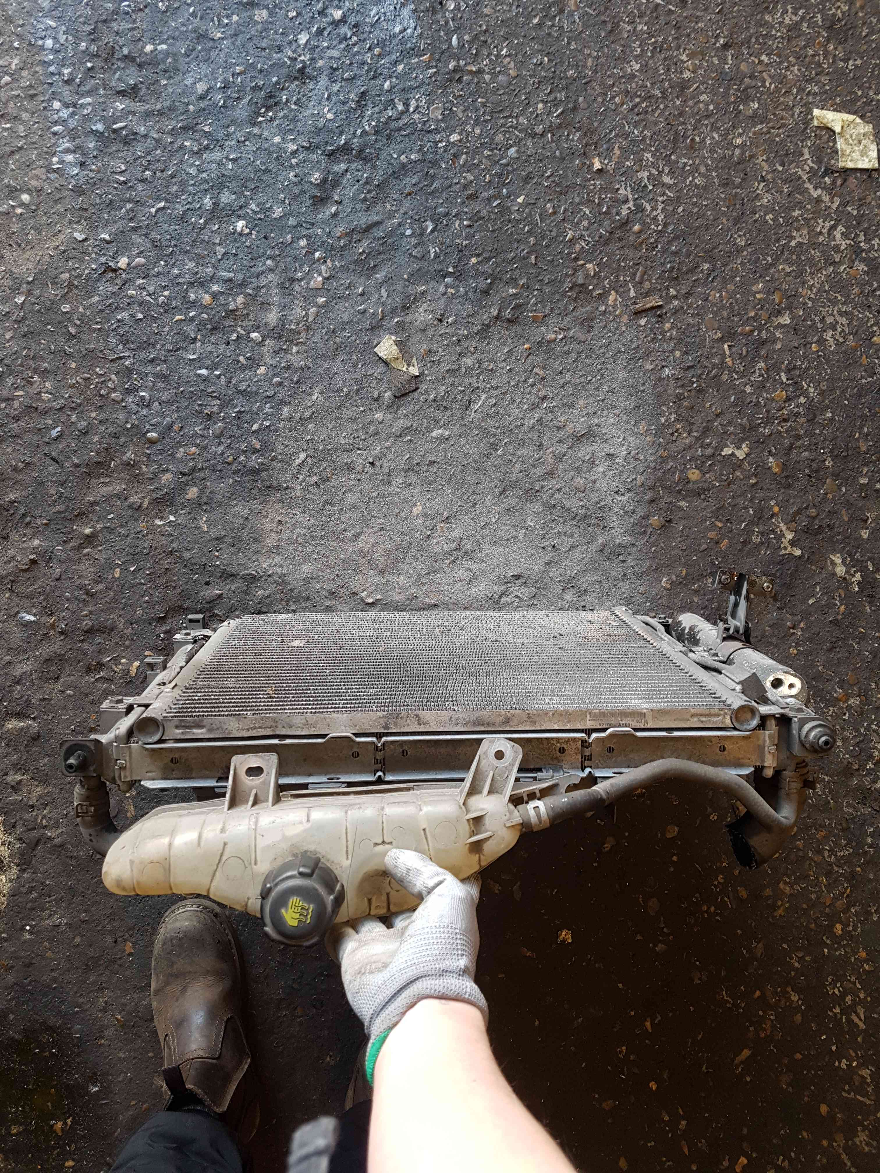 Thumb 3 Nissan Note E11 2005-2012 1.5 DCI Rad Pack Radiator K9k