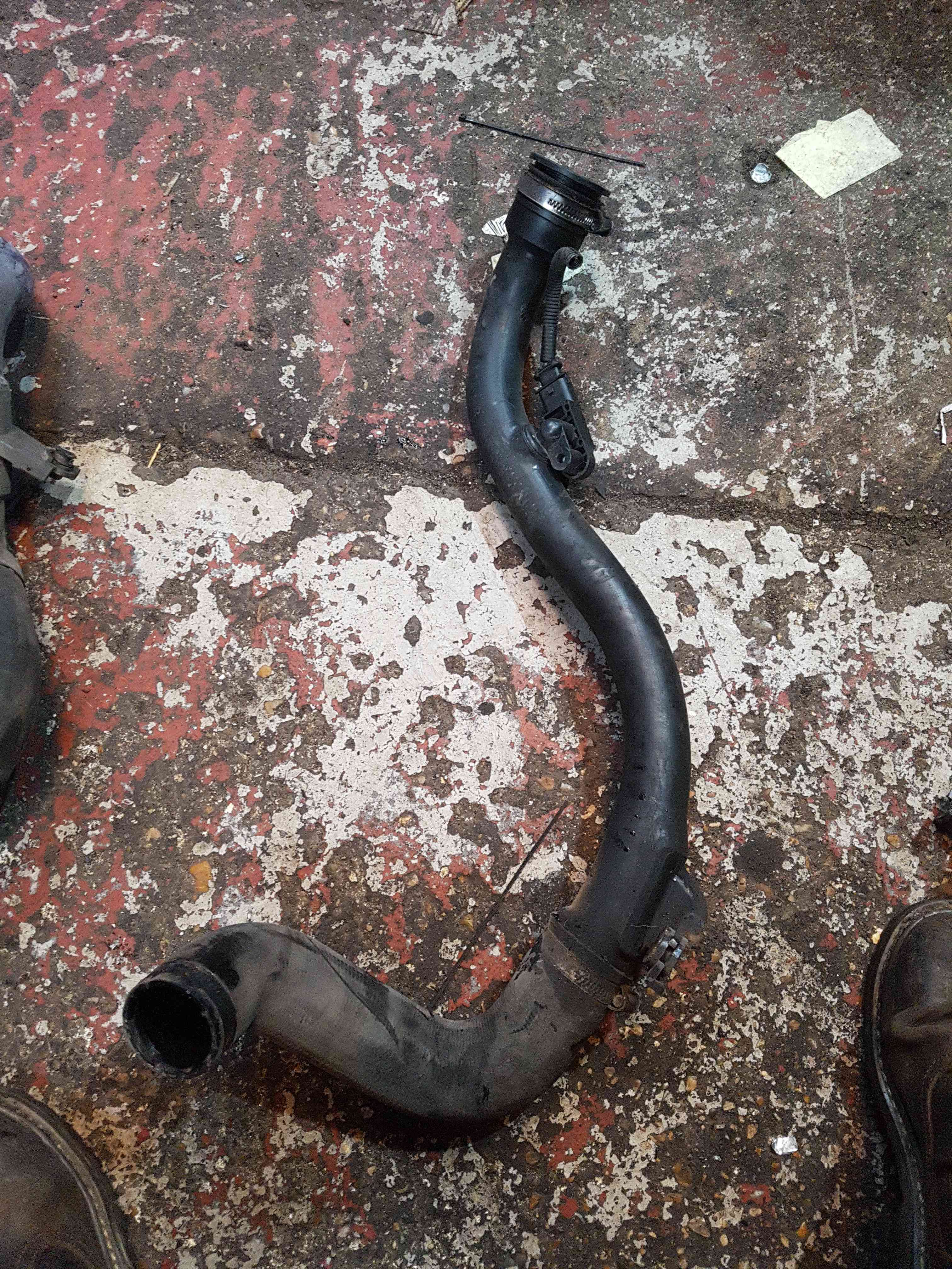 Thumb 3 Nissan Note E11 2005-2012 1.5 DCI Turbo To Intercooler Pipe k9k