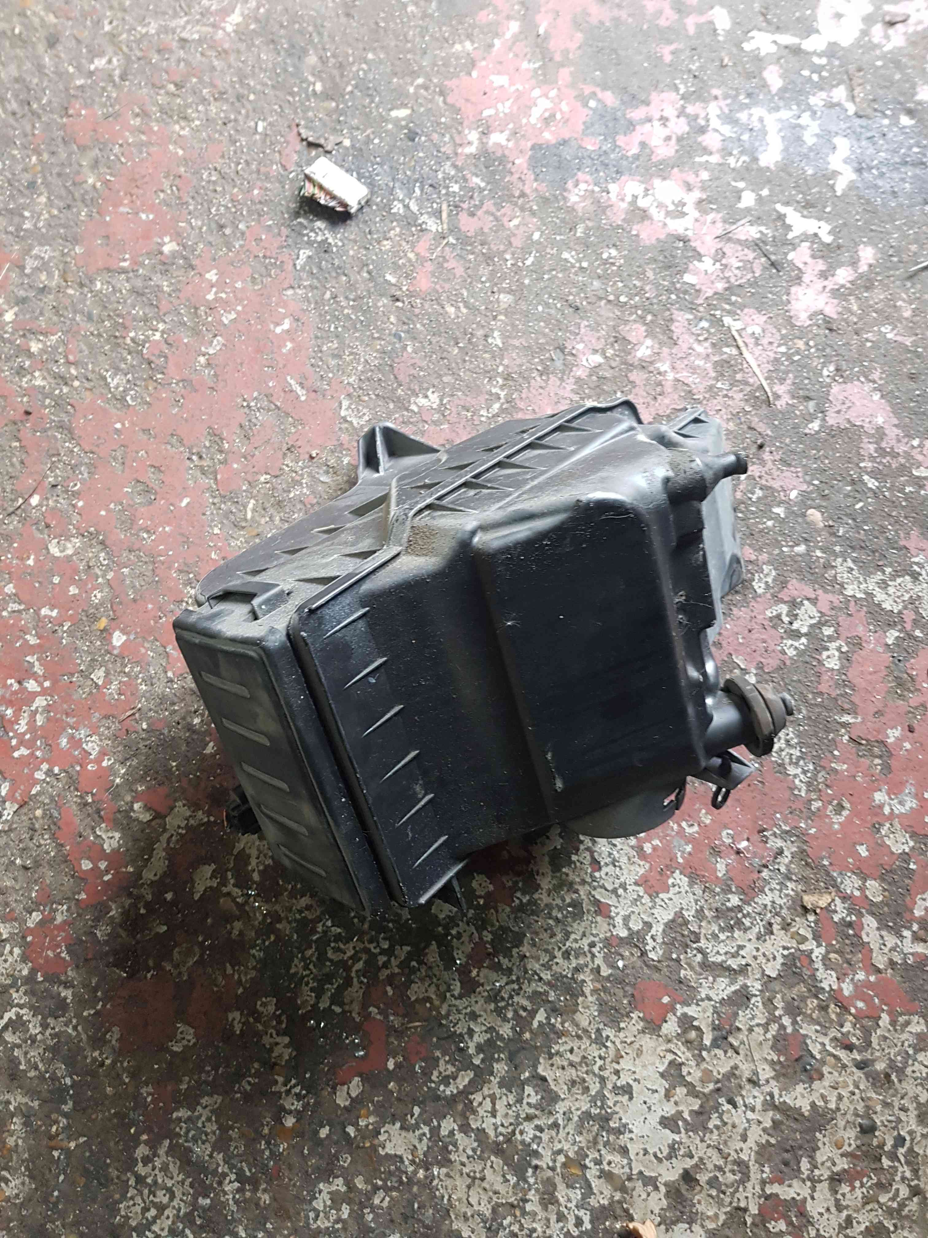 Thumb 3 Nissan Note E11 2005-2012 1.6 Petrol Airbox Filter Housing Hr16de Maf Sensor