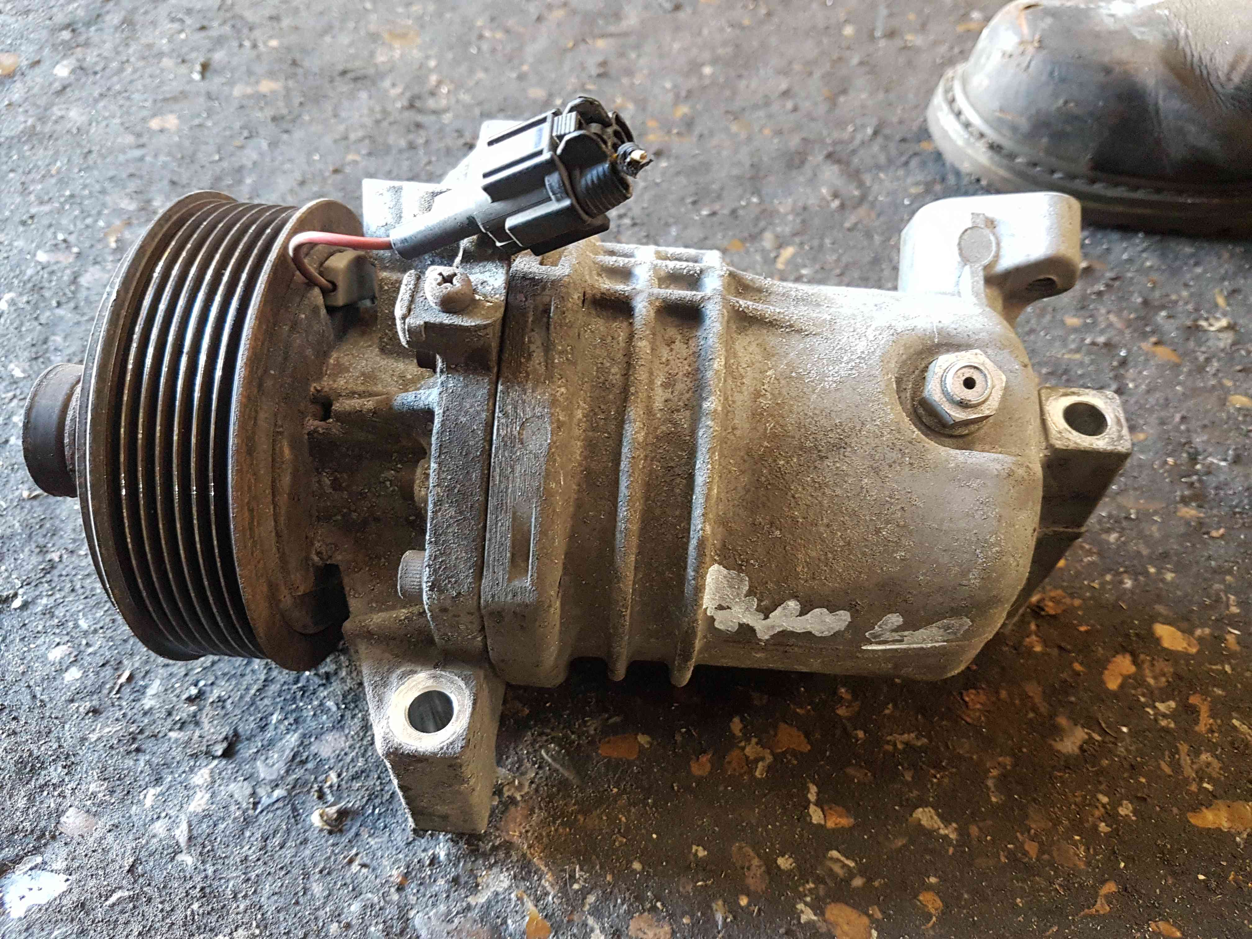 Thumb 3 Nissan Note E11 2005-2012 1.6 Petrol Aircon Pump Compressor Unit 92600Cj73d