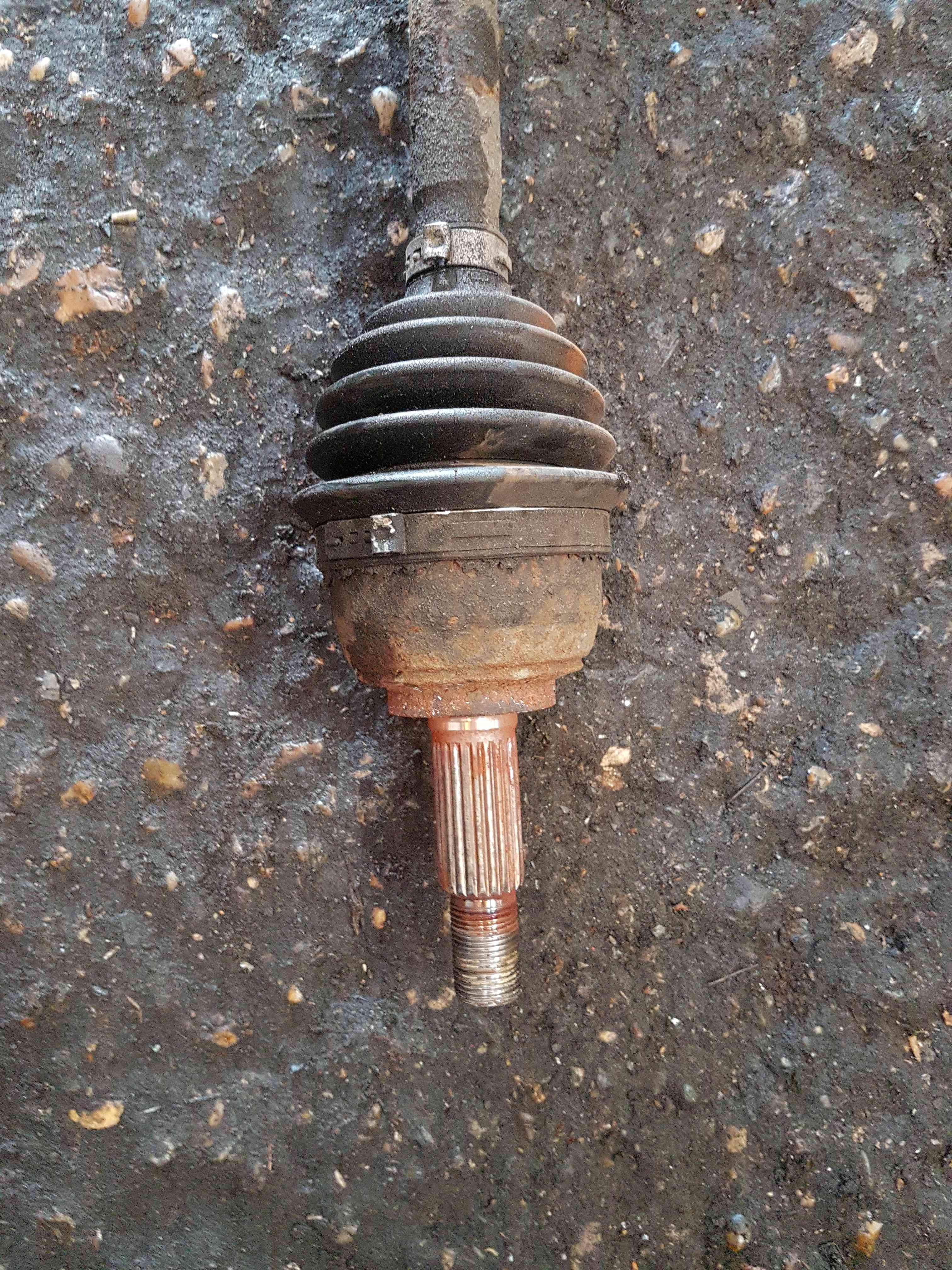 Thumb 3 Nissan Note E11 2005-2012 1.6 Petrol Drivers OSF Front Driveshaft Auto