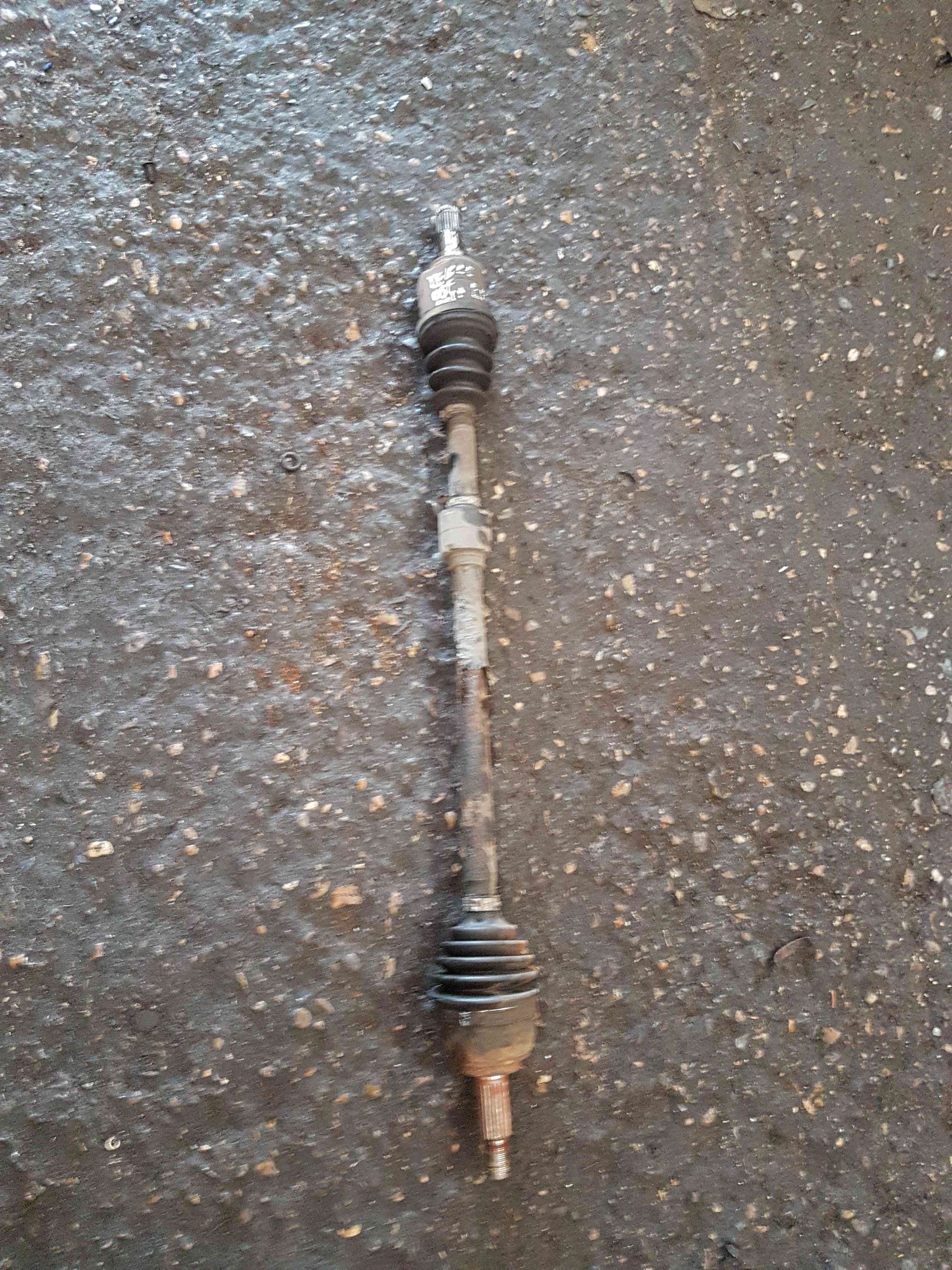 Thumb 6 Nissan Note E11 2005-2012 1.6 Petrol Drivers OSF Front Driveshaft Auto