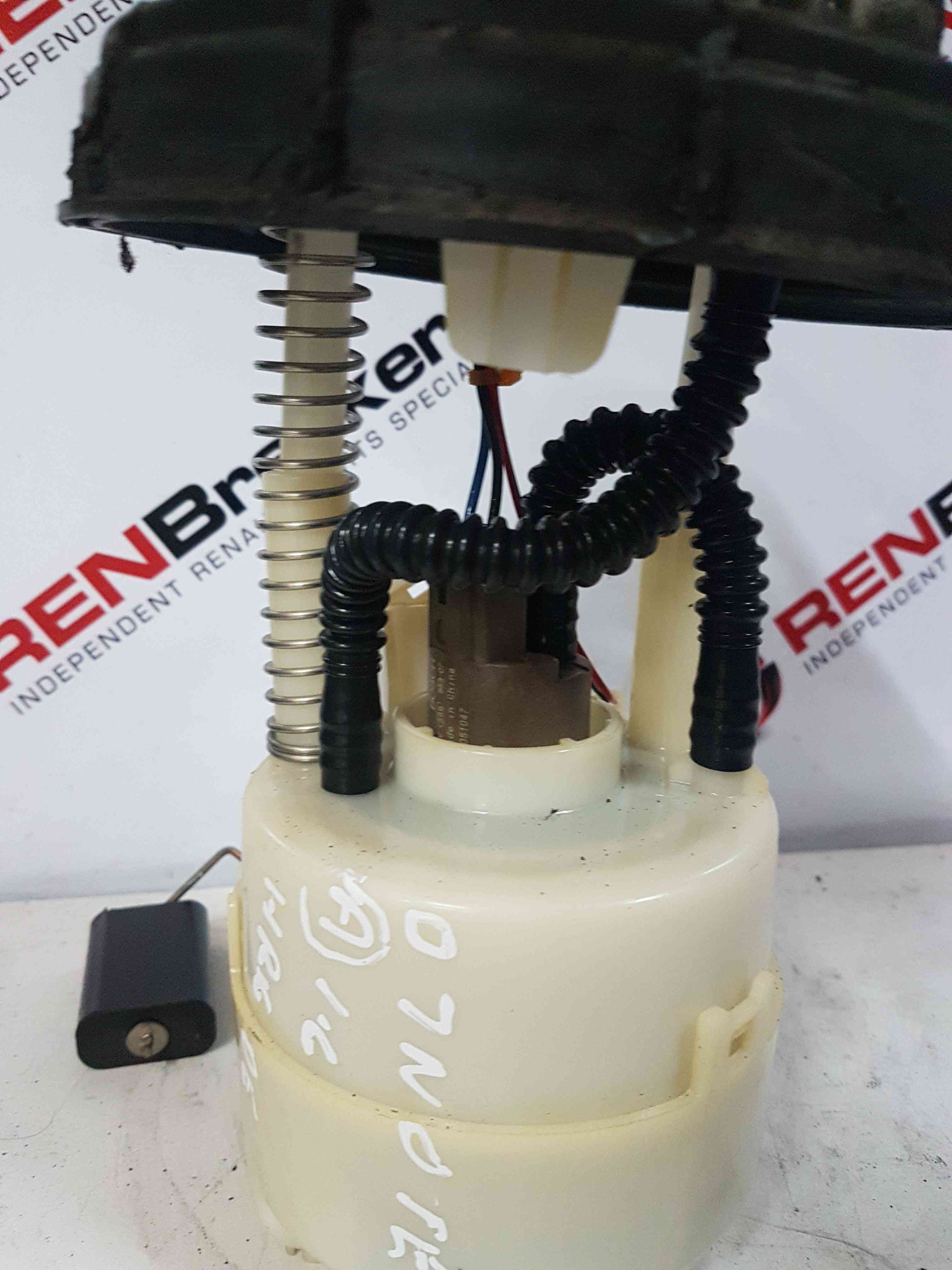 Thumb 2 Nissan Note E11 2005-2012 1.6 Petrol Fuel Sender Unit Hr126de auto 