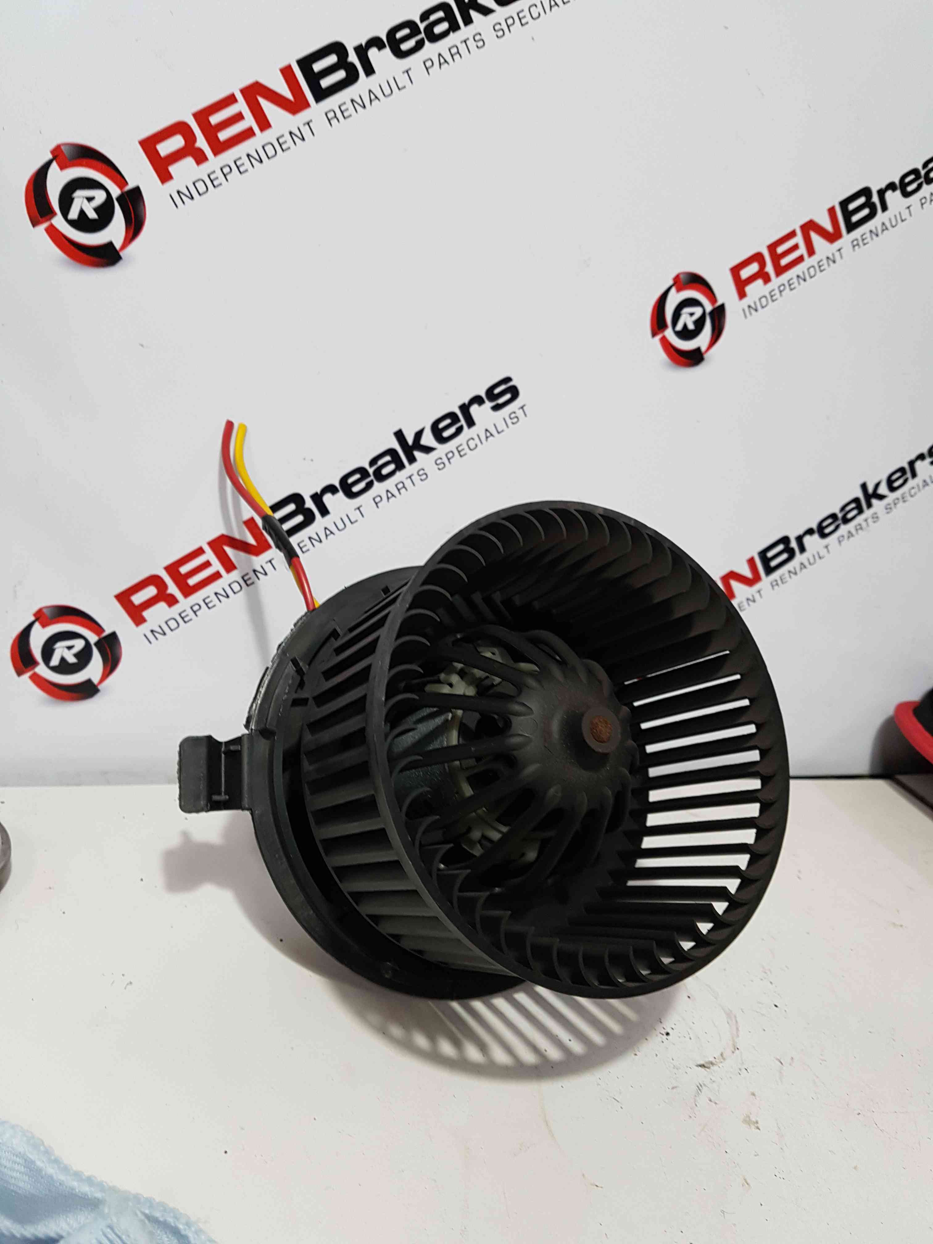 Thumb 2 Nissan Note E11 2005-2012 200 Heater Blower Motor FAN